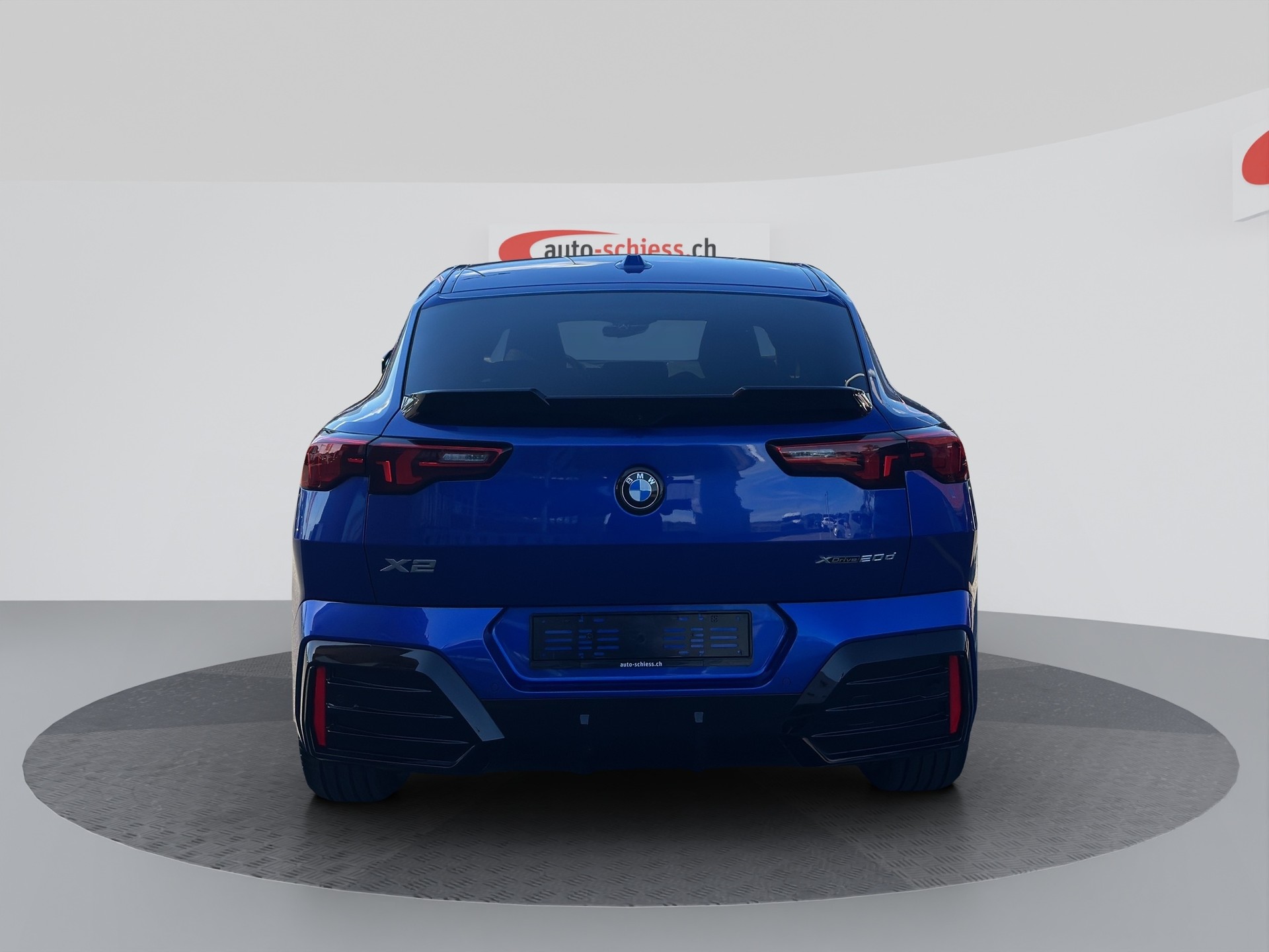 BMW X2 xDrive 20d M Sport Pro Shadow Line-image-4