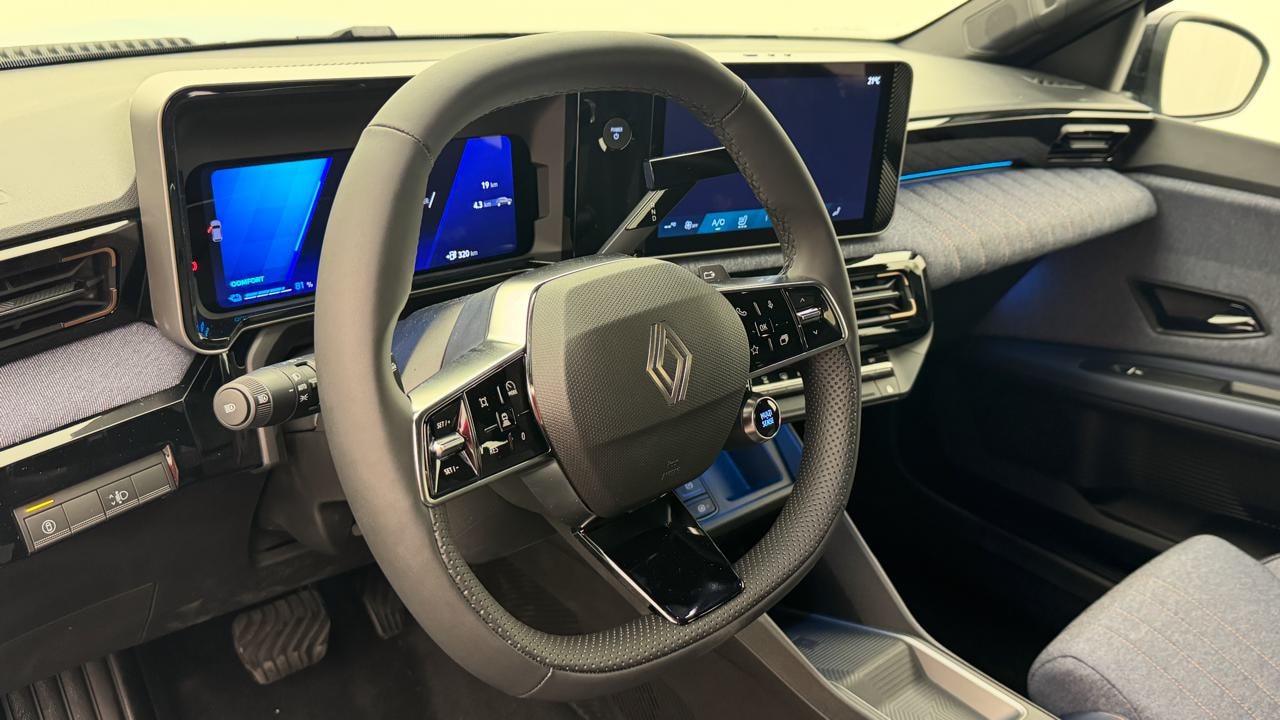 RENAULT R4 E-Tech Comfort Range 52 kWh Techno-image-6
