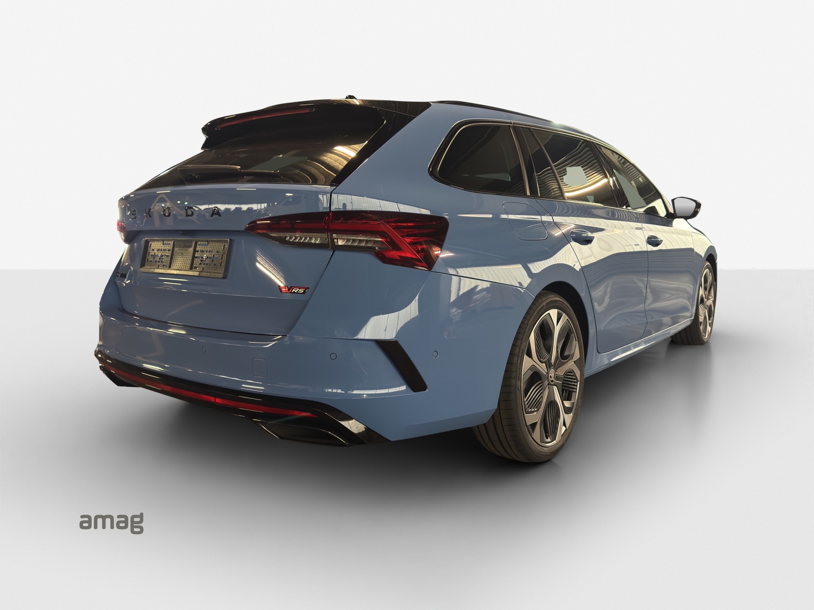 SKODA Octavia Combi 2.0 TSI DSG RS 30 Years Edition-image-4