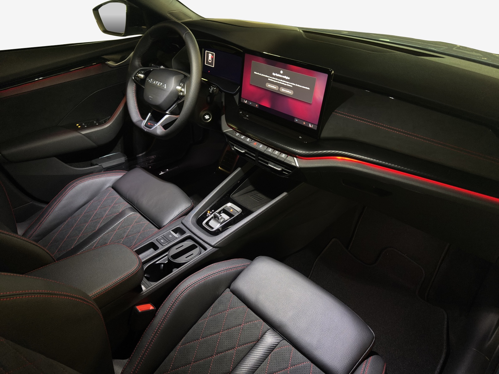 SKODA Octavia Combi 2.0 TSI DSG RS 30 Years Edition-image-7