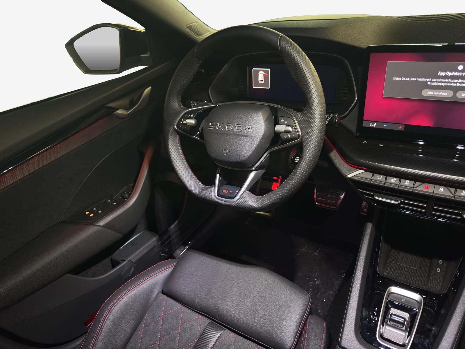 SKODA Octavia Combi 2.0 TSI DSG RS 30 Years Edition-image-9