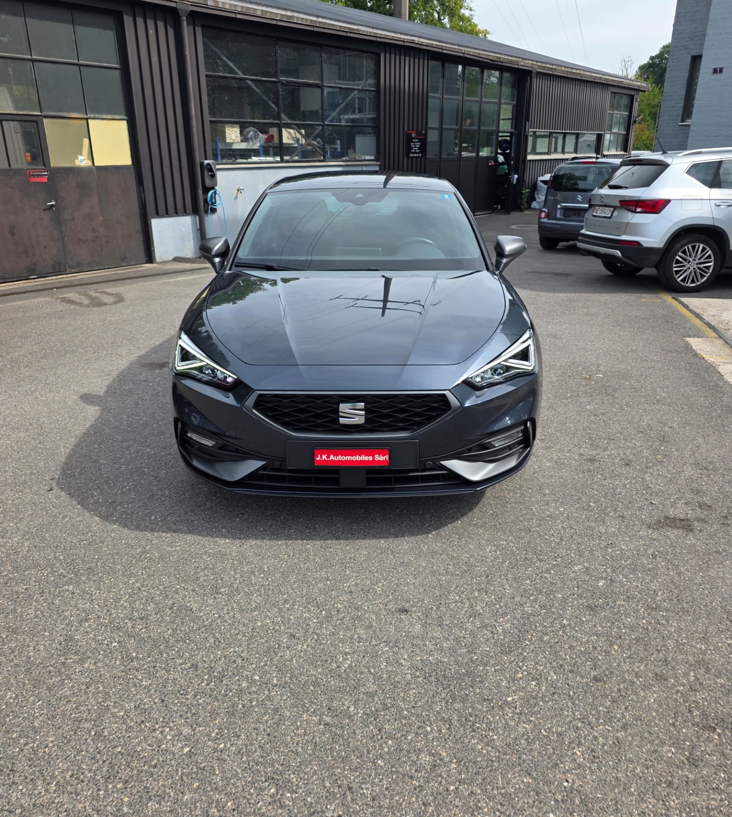 SEAT Leon 1.5 eTSI mHEV DSG FR-image-8