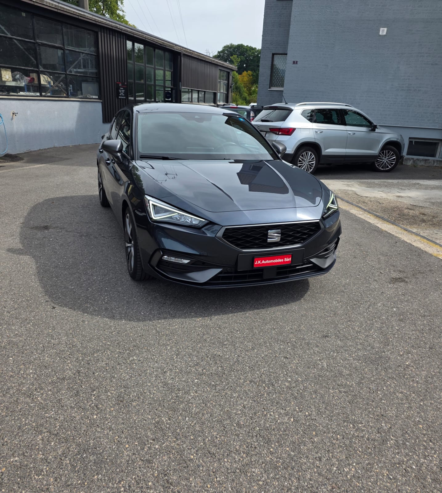SEAT Leon 1.5 eTSI mHEV DSG FR-image-10