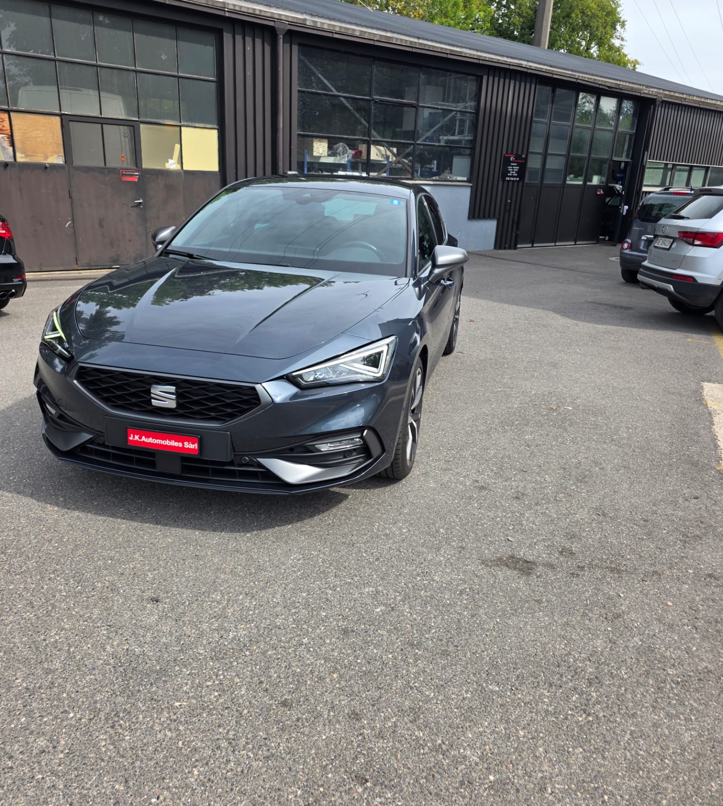 SEAT Leon 1.5 eTSI mHEV DSG FR-image-0