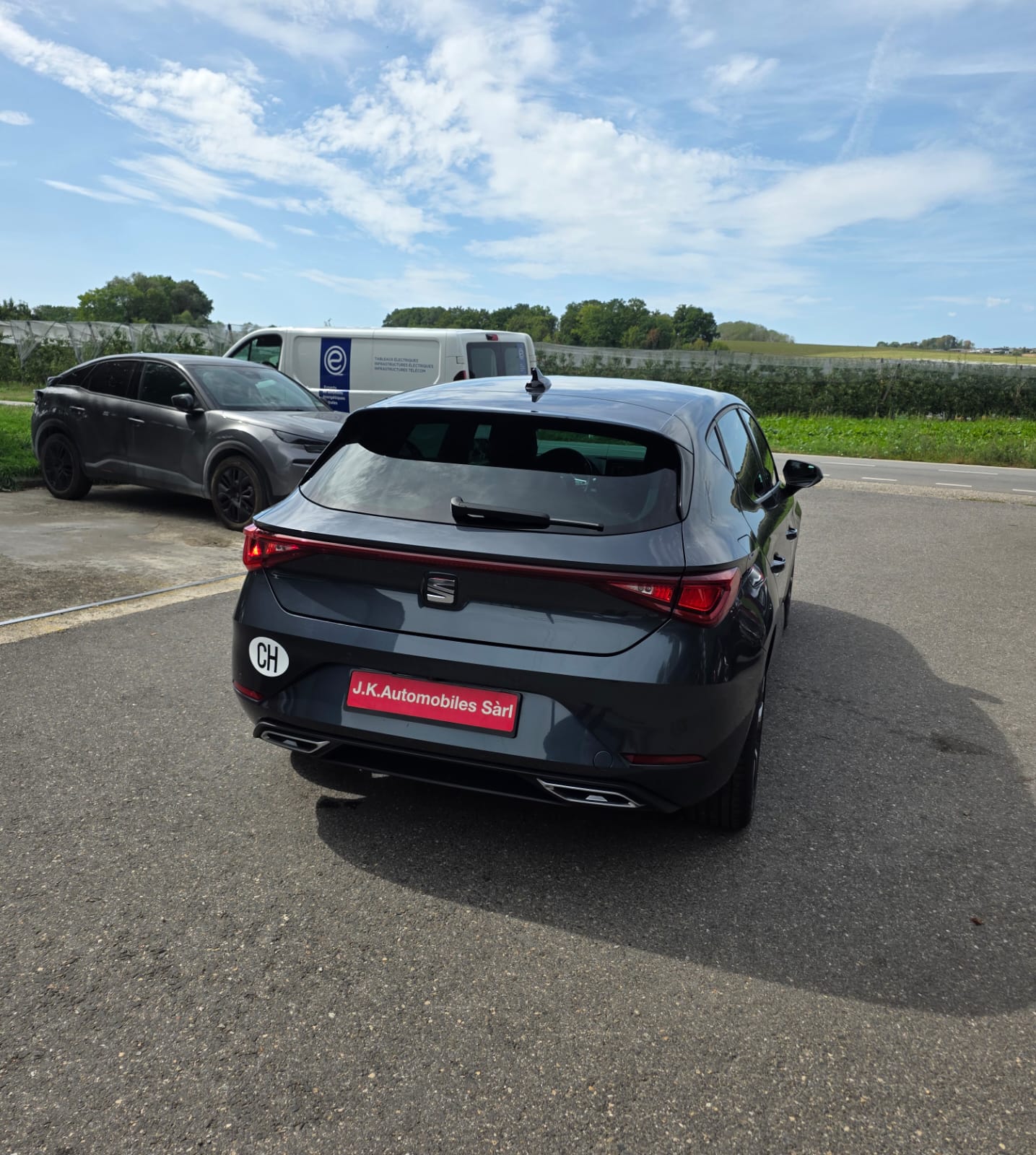 SEAT Leon 1.5 eTSI mHEV DSG FR-image-12