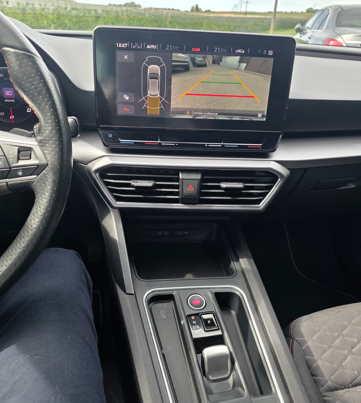 SEAT Leon 1.5 eTSI mHEV DSG FR-image-4