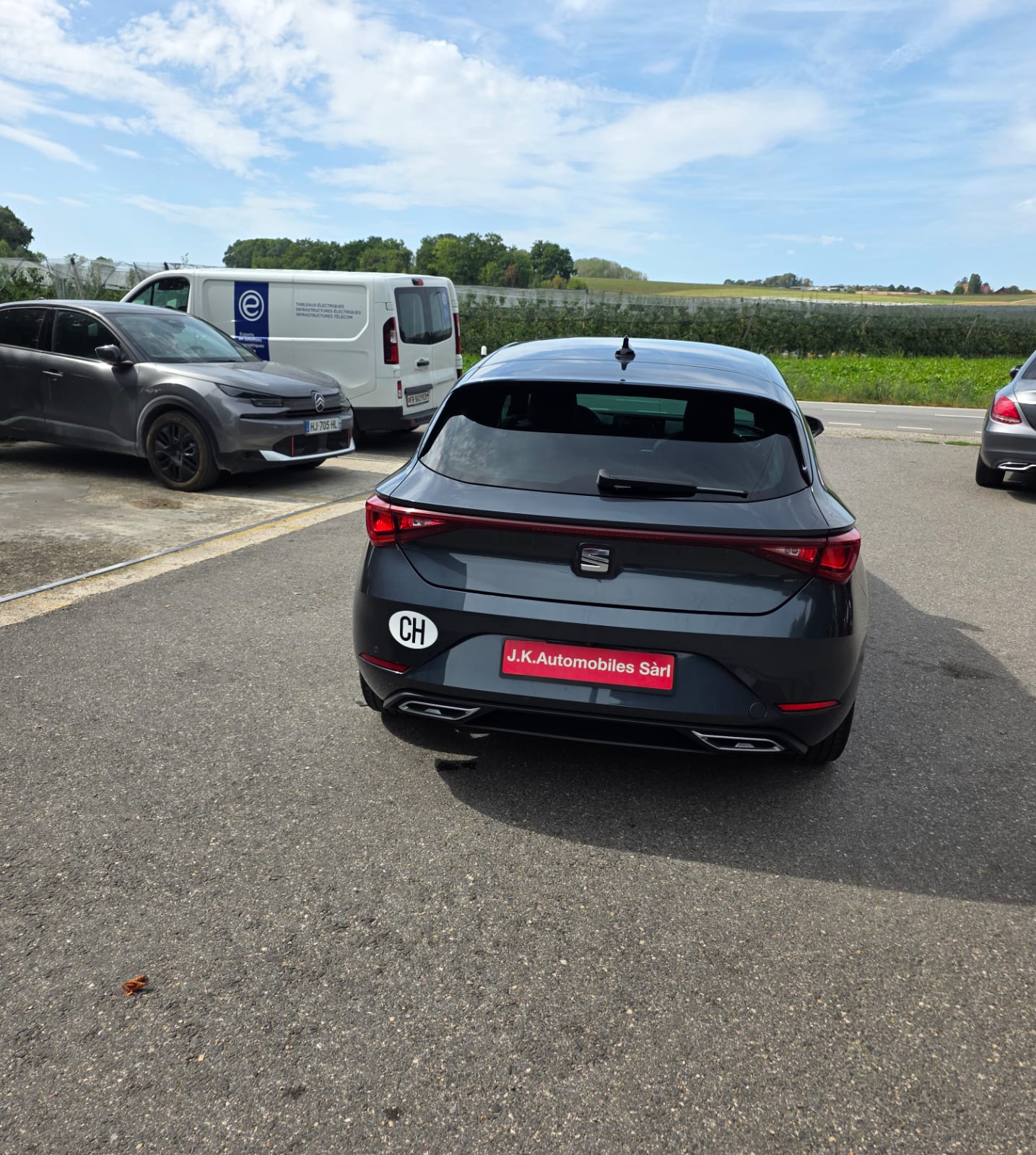 SEAT Leon 1.5 eTSI mHEV DSG FR-image-11