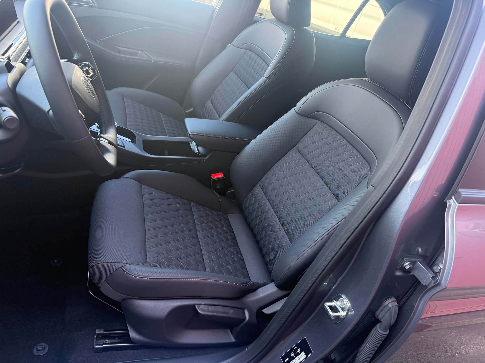 MG 3 1.5 Hybrid Luxury Aut.-image-7