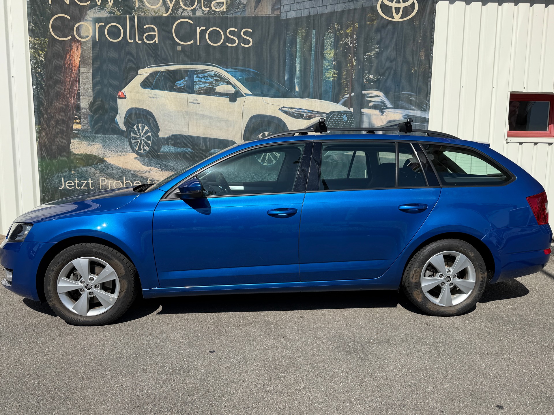 SKODA Octavia Combi 2.0 TDI Ambition 4x4-image-1