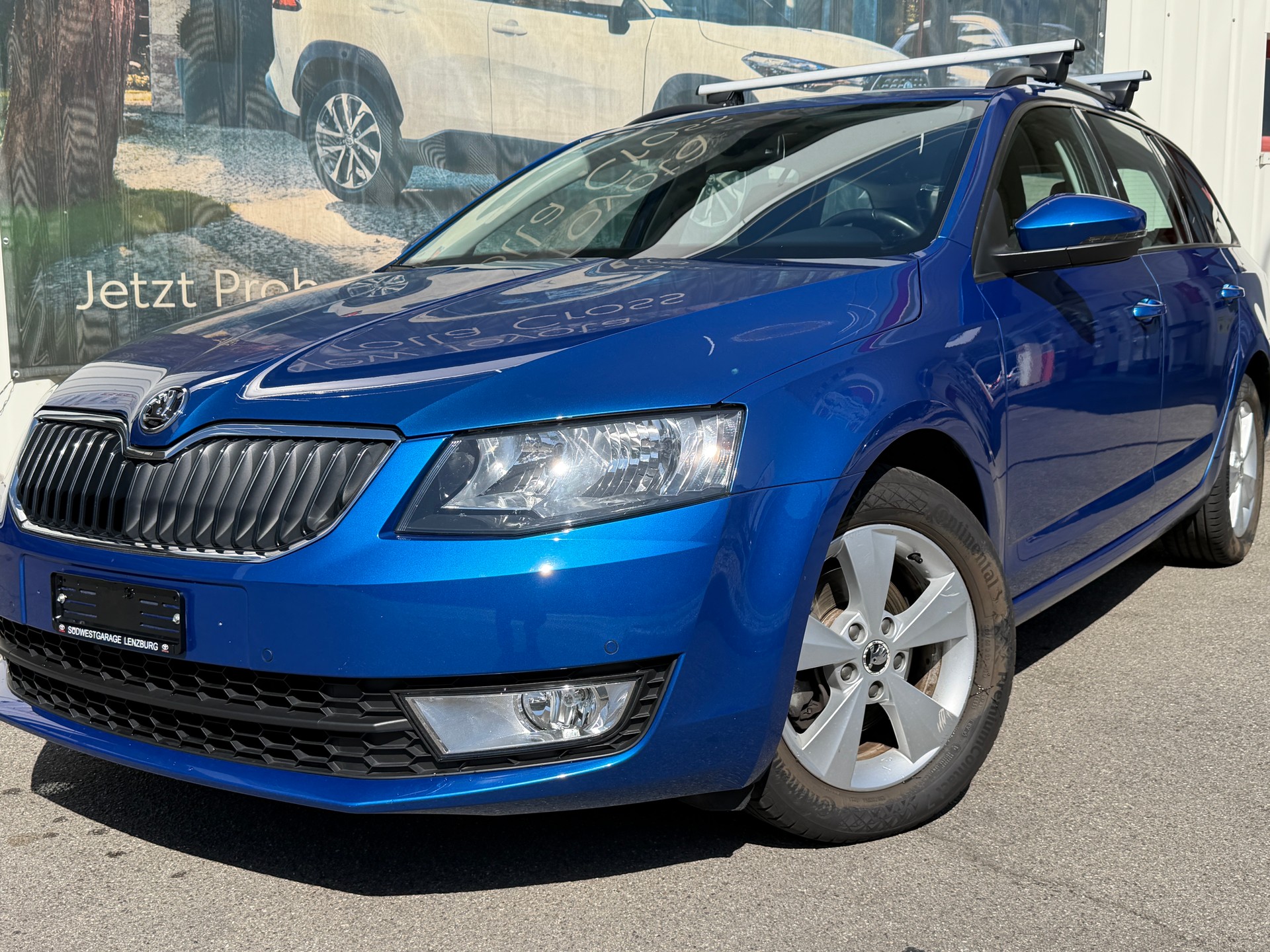 SKODA Octavia Combi 2.0 TDI Ambition 4x4-image-0