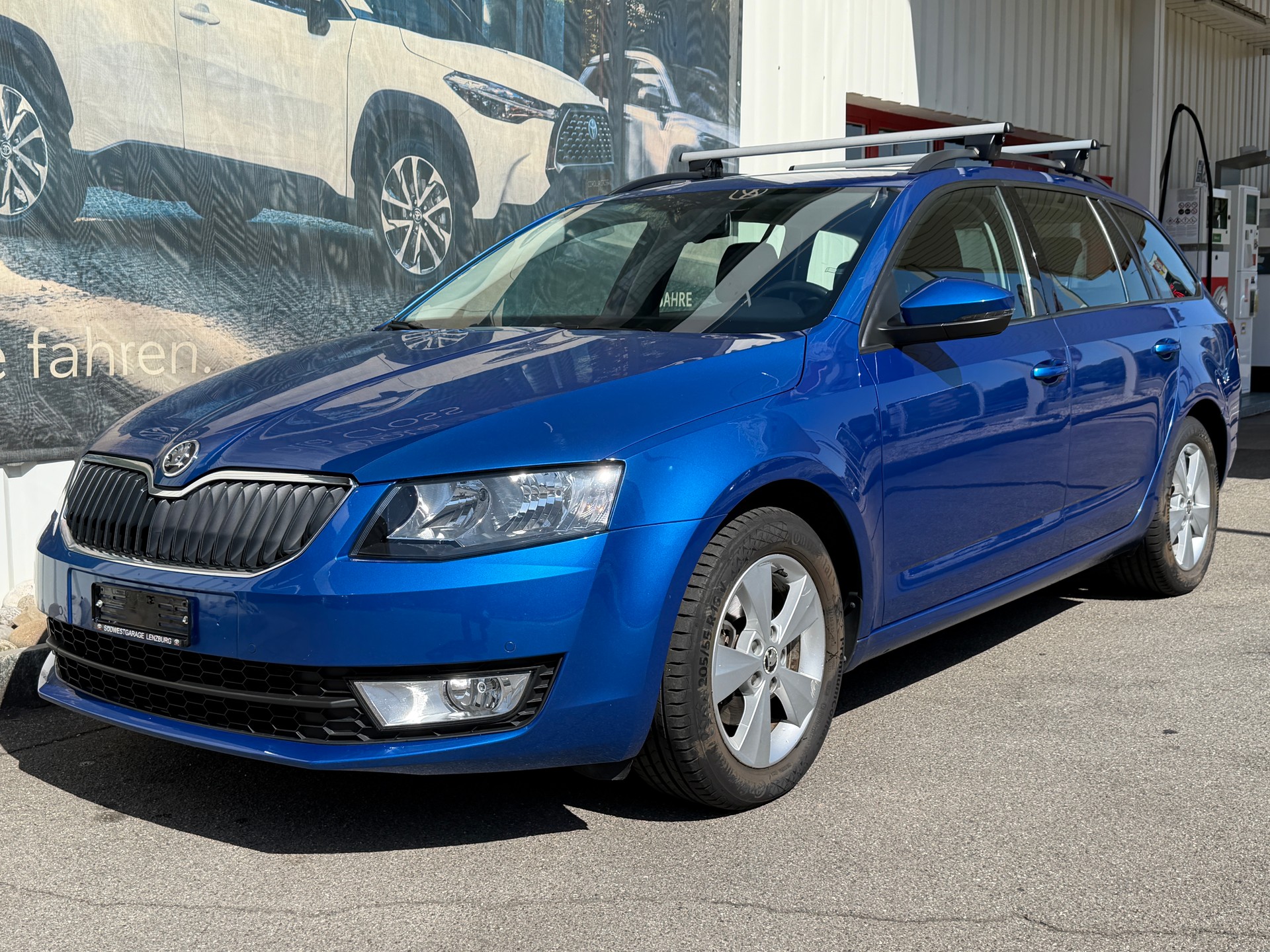 SKODA Octavia Combi 2.0 TDI Ambition 4x4-image-2