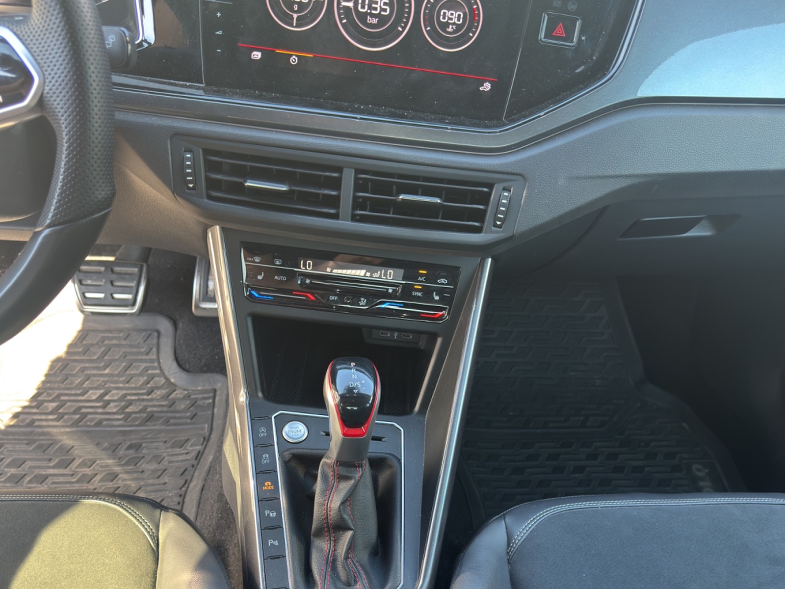 VW Polo 2.0 TSI GTI 75 Edition DSG-image-14
