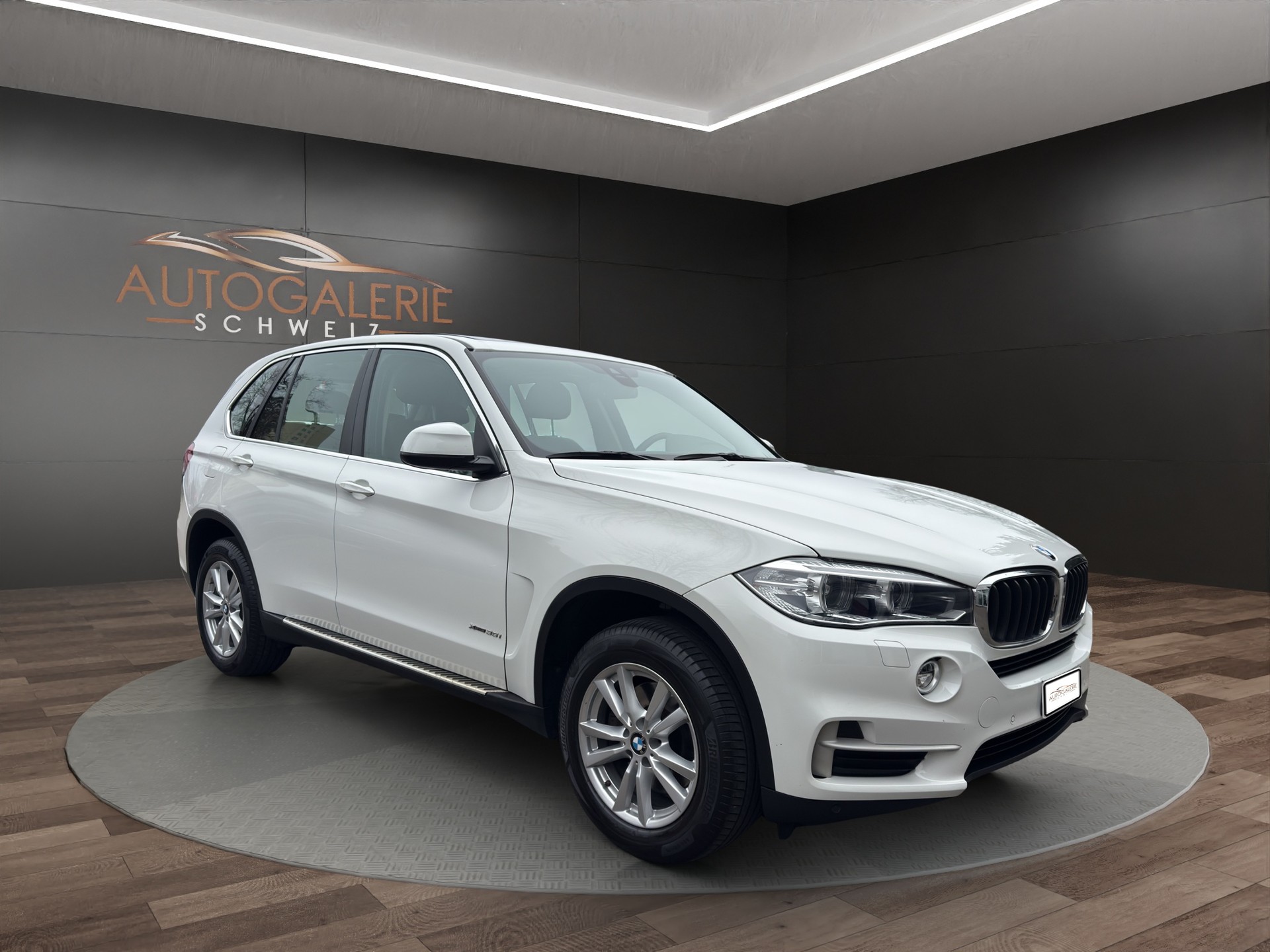 BMW X5 xDrive 35i Steptronic | CH | Leder Braun | Panorama | -image-6