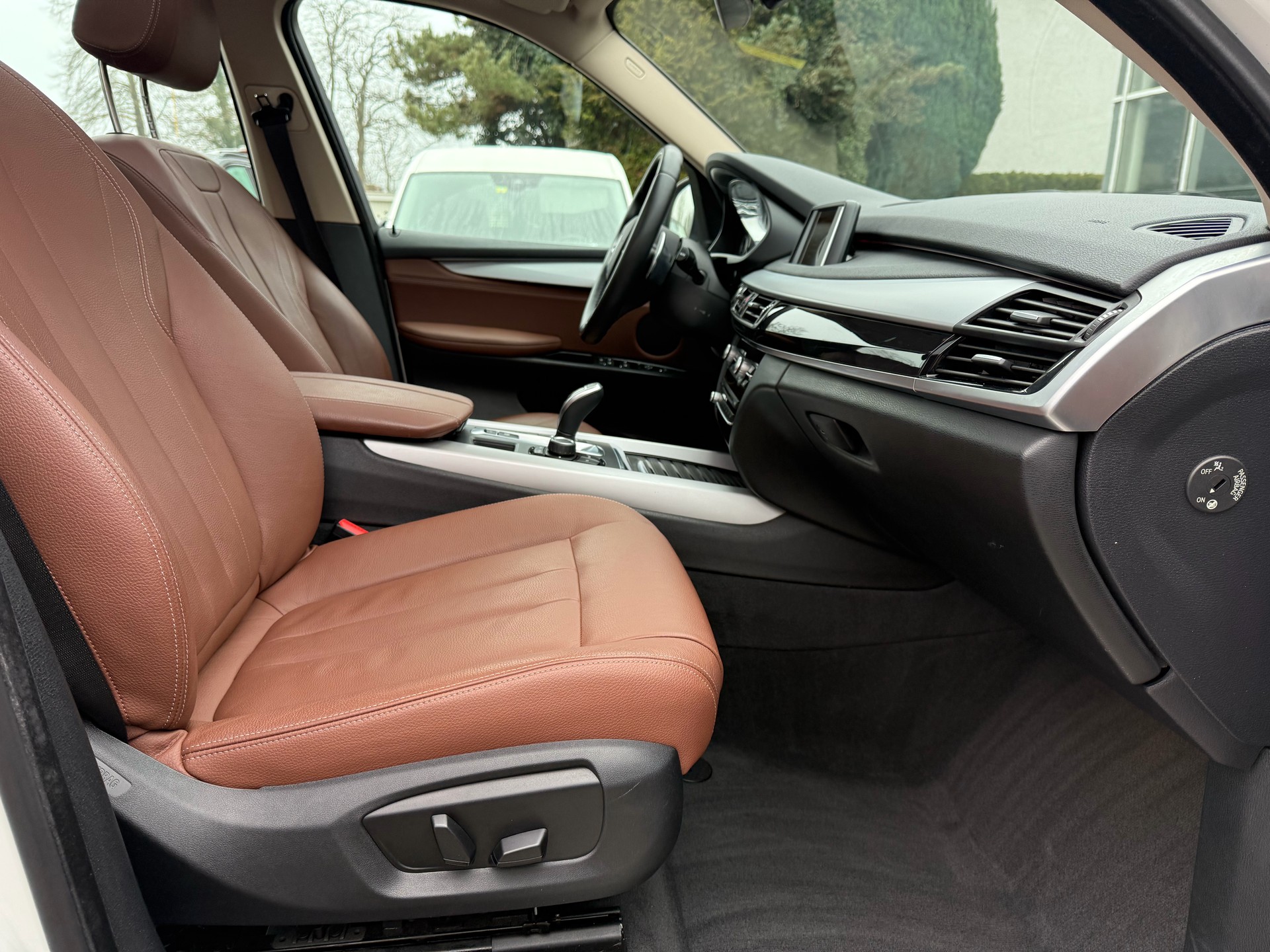 BMW X5 xDrive 35i Steptronic | CH | Leder Braun | Panorama | -image-24