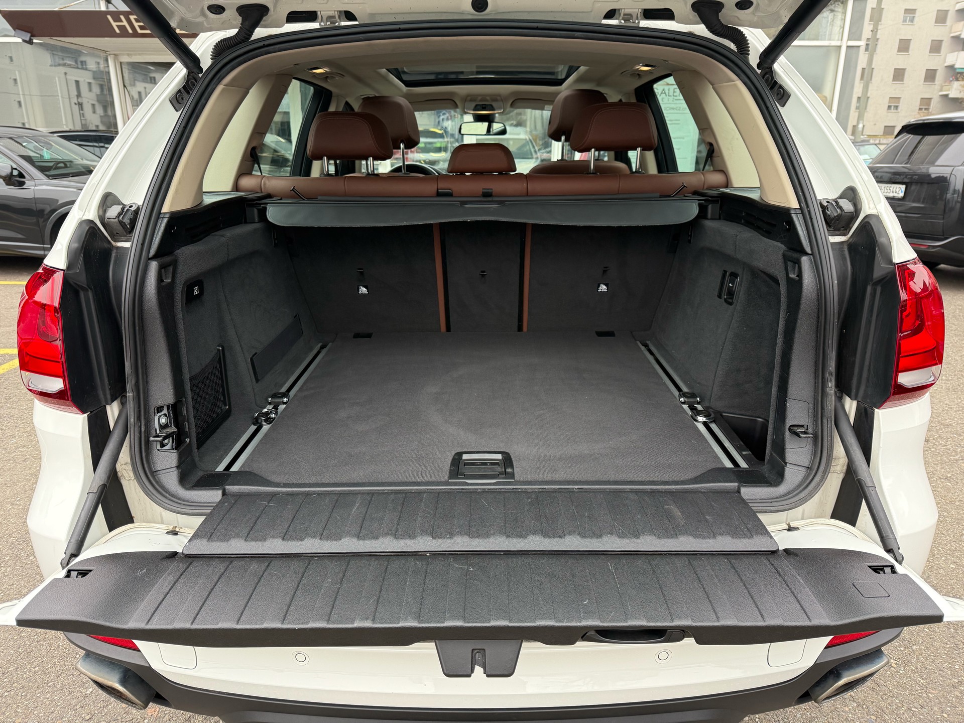 BMW X5 xDrive 35i Steptronic | CH | Leder Braun | Panorama | -image-21
