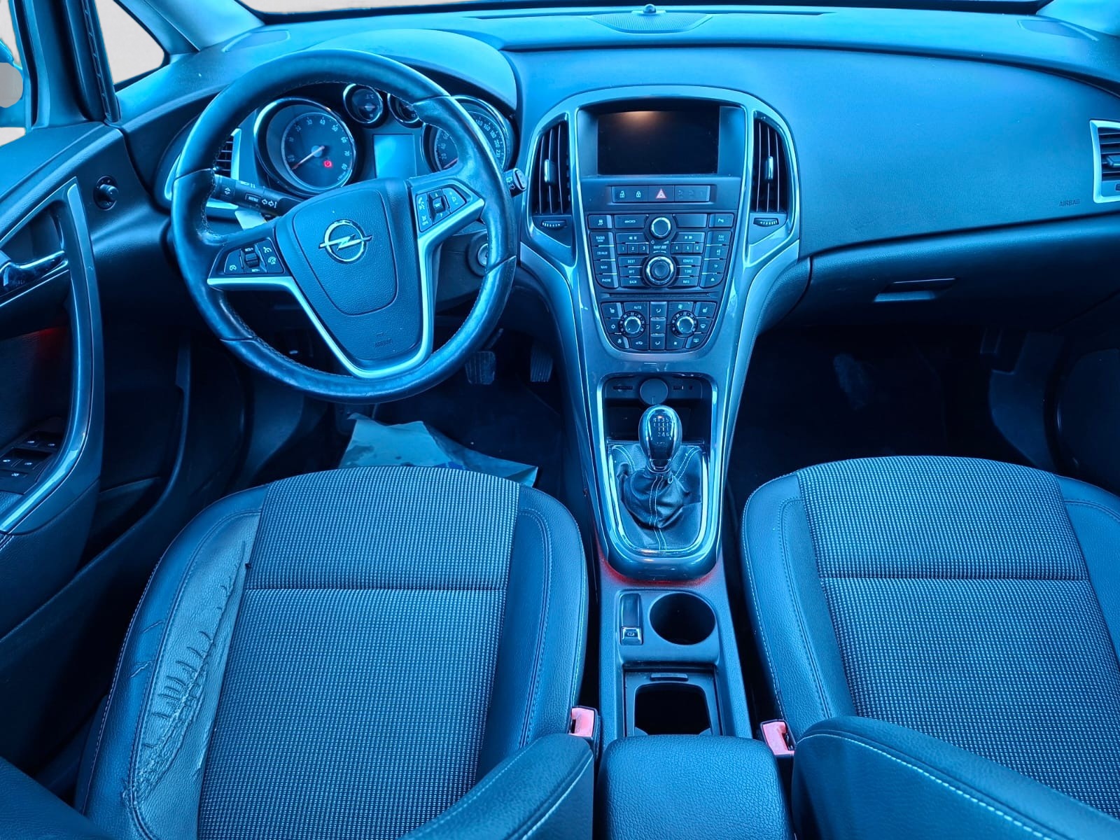 OPEL Astra 1.6i 16V Turbo Automatic-image-11