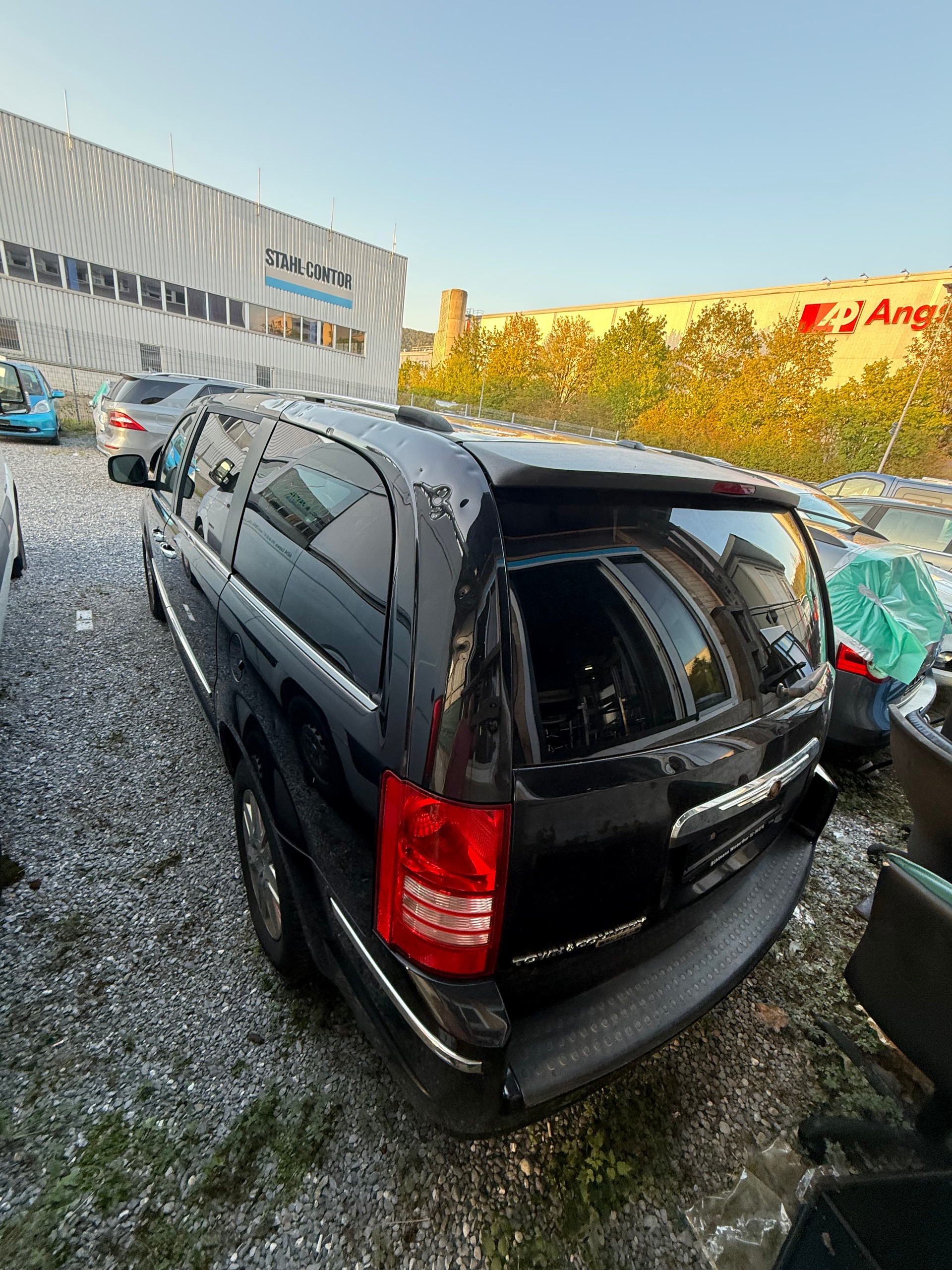 CHRYSLER Tön& Country 4.0 l Benziner-image-4