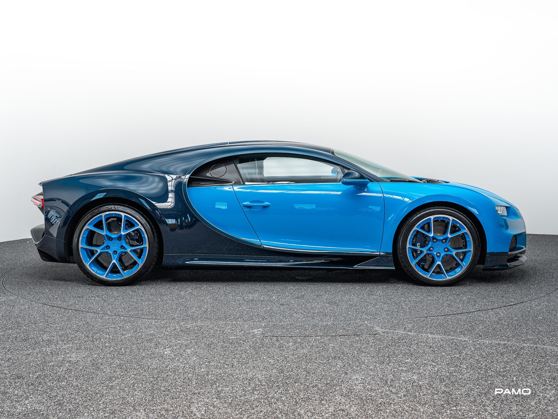 BUGATTI CHIRON-image-7