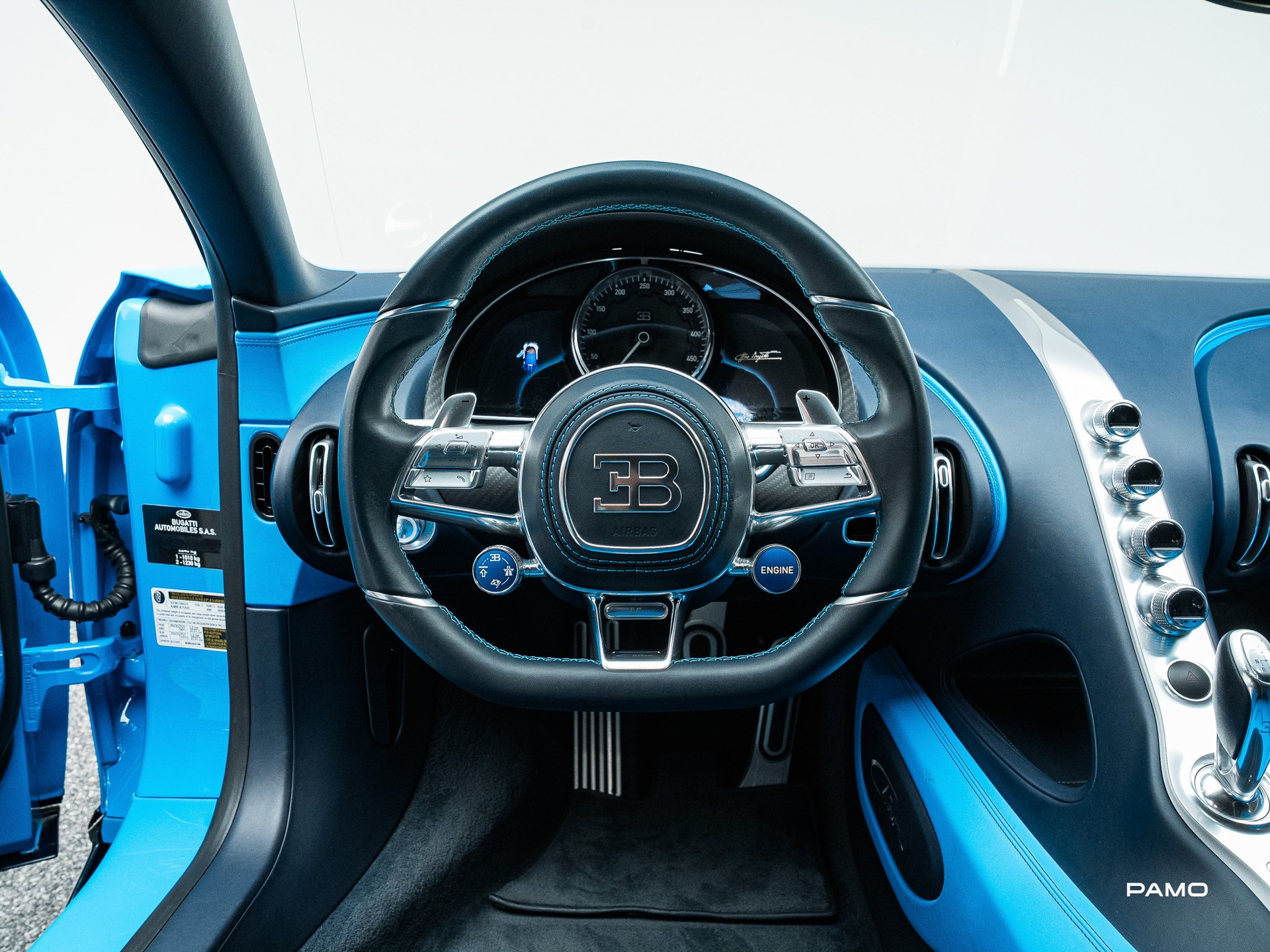 BUGATTI CHIRON-image-23