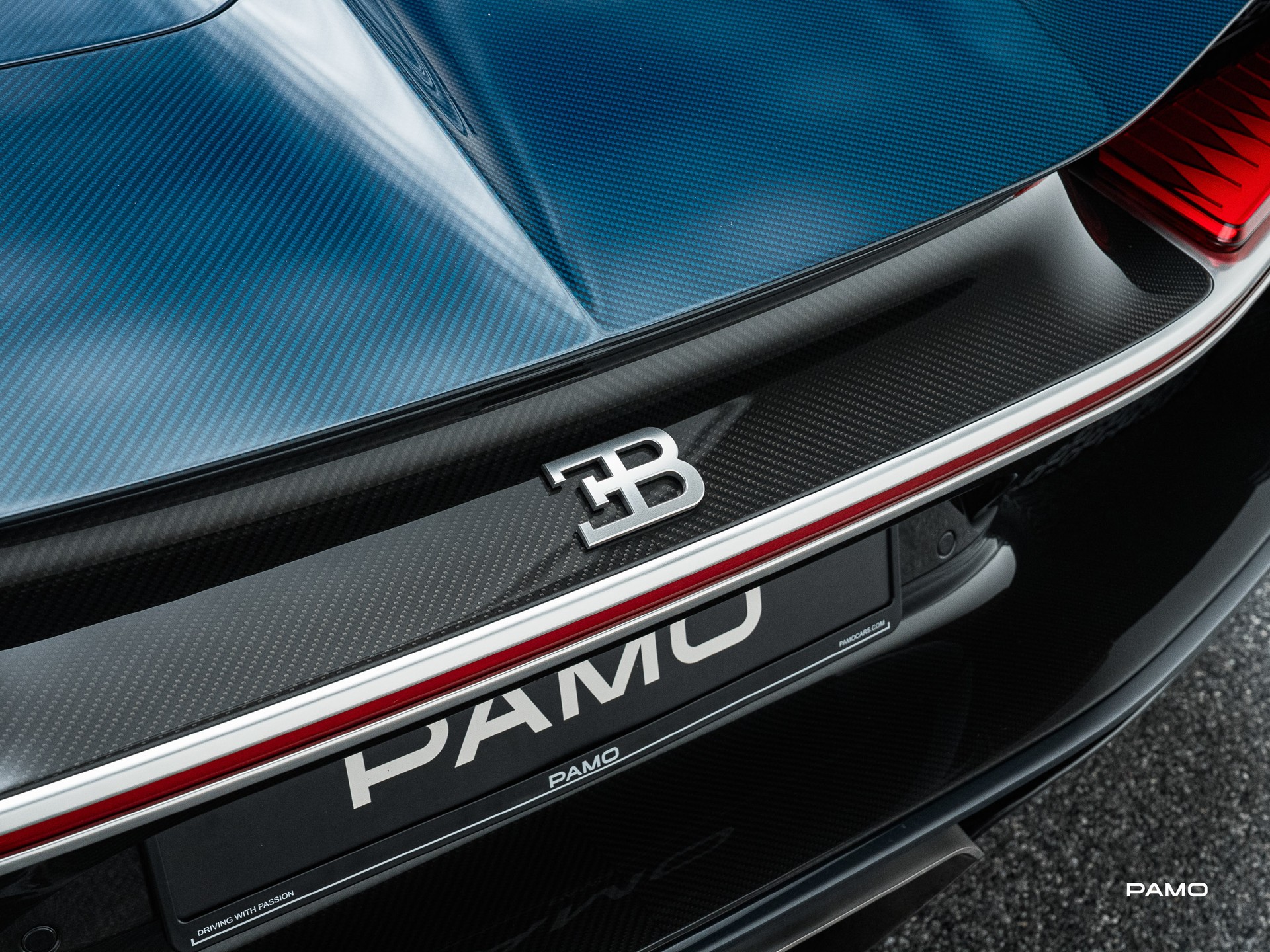 BUGATTI CHIRON-image-17