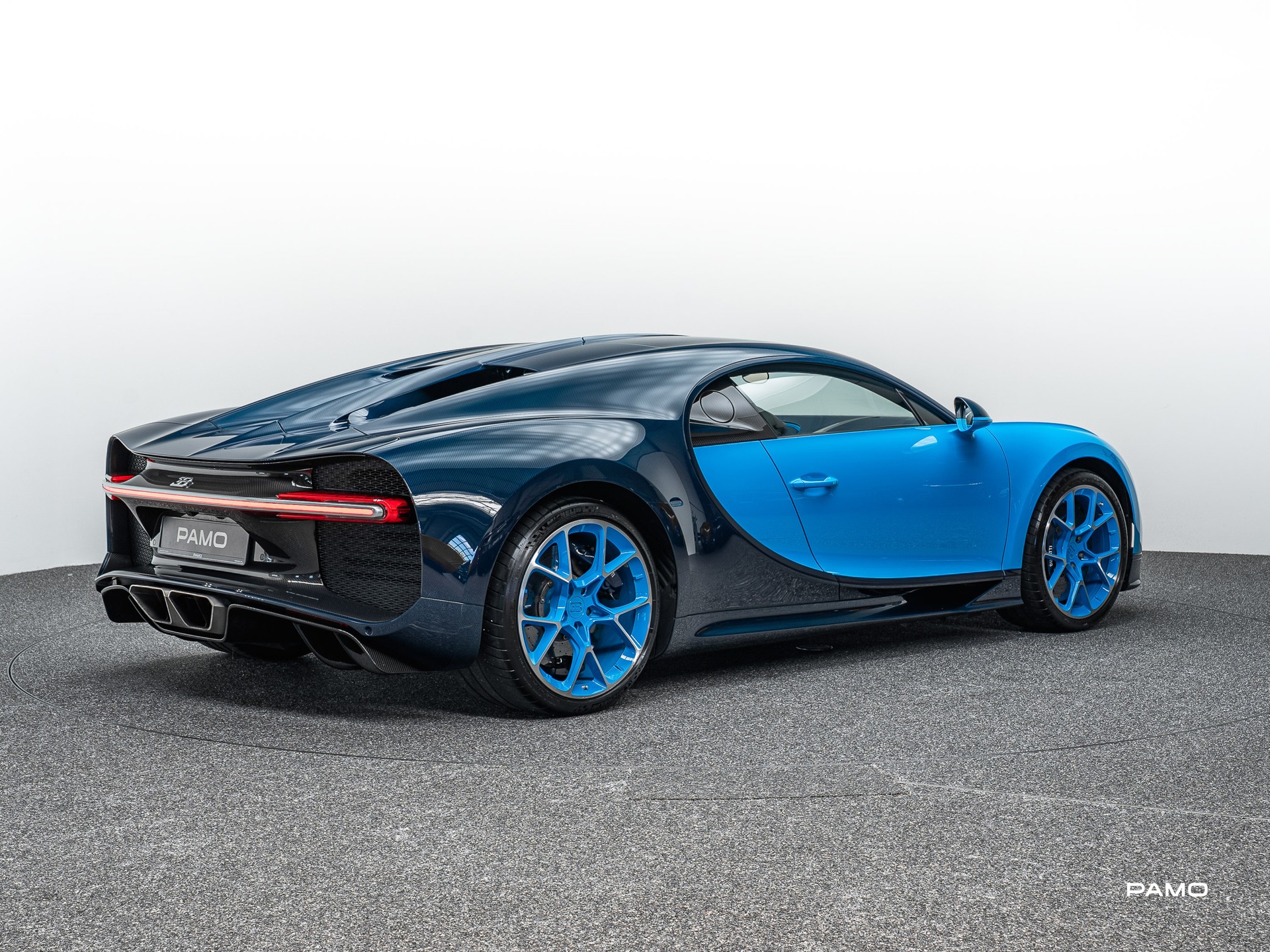 BUGATTI CHIRON-image-6