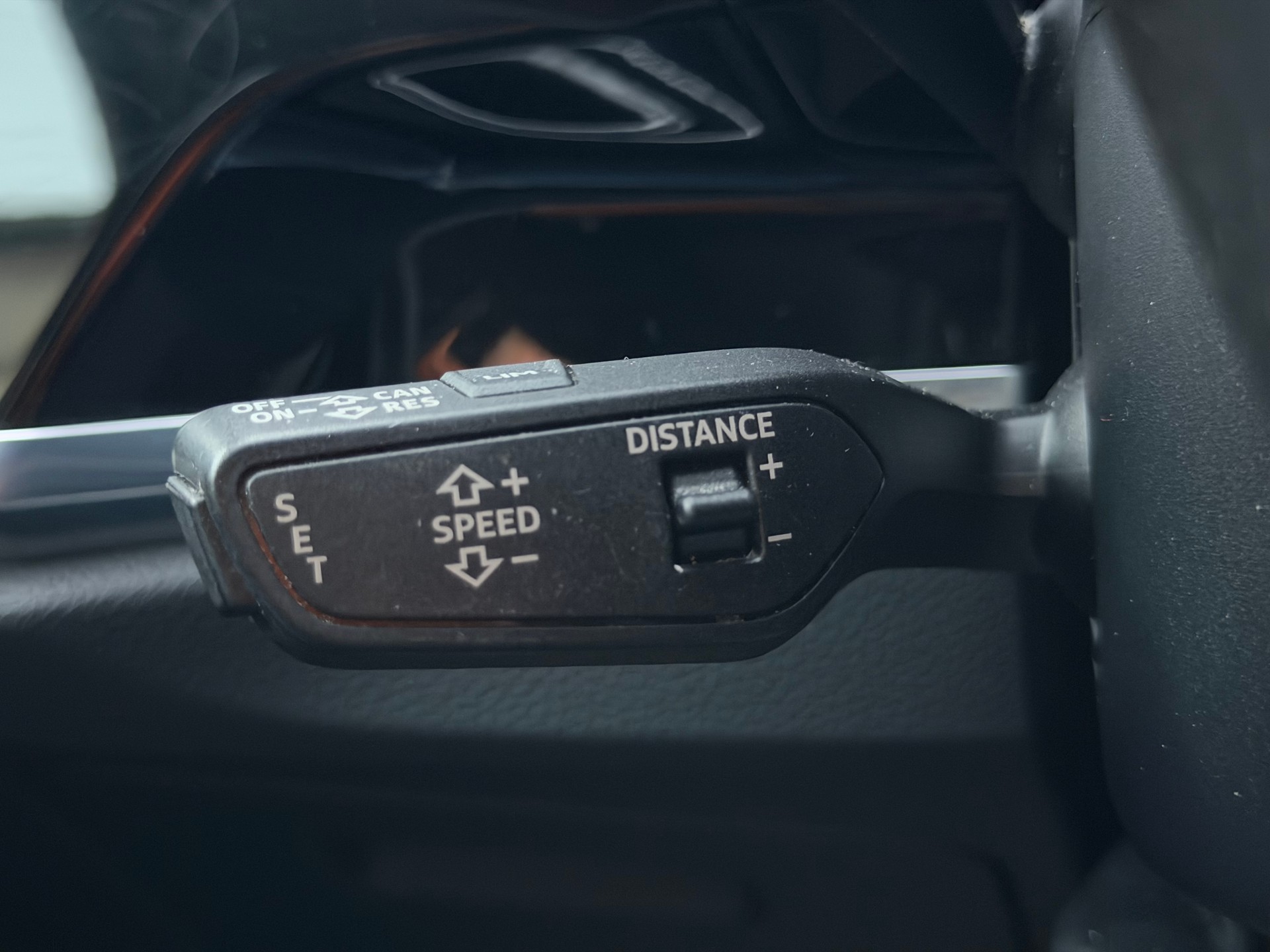 AUDI Q3 35 TFSI S line Attraction S-tronic-image-22