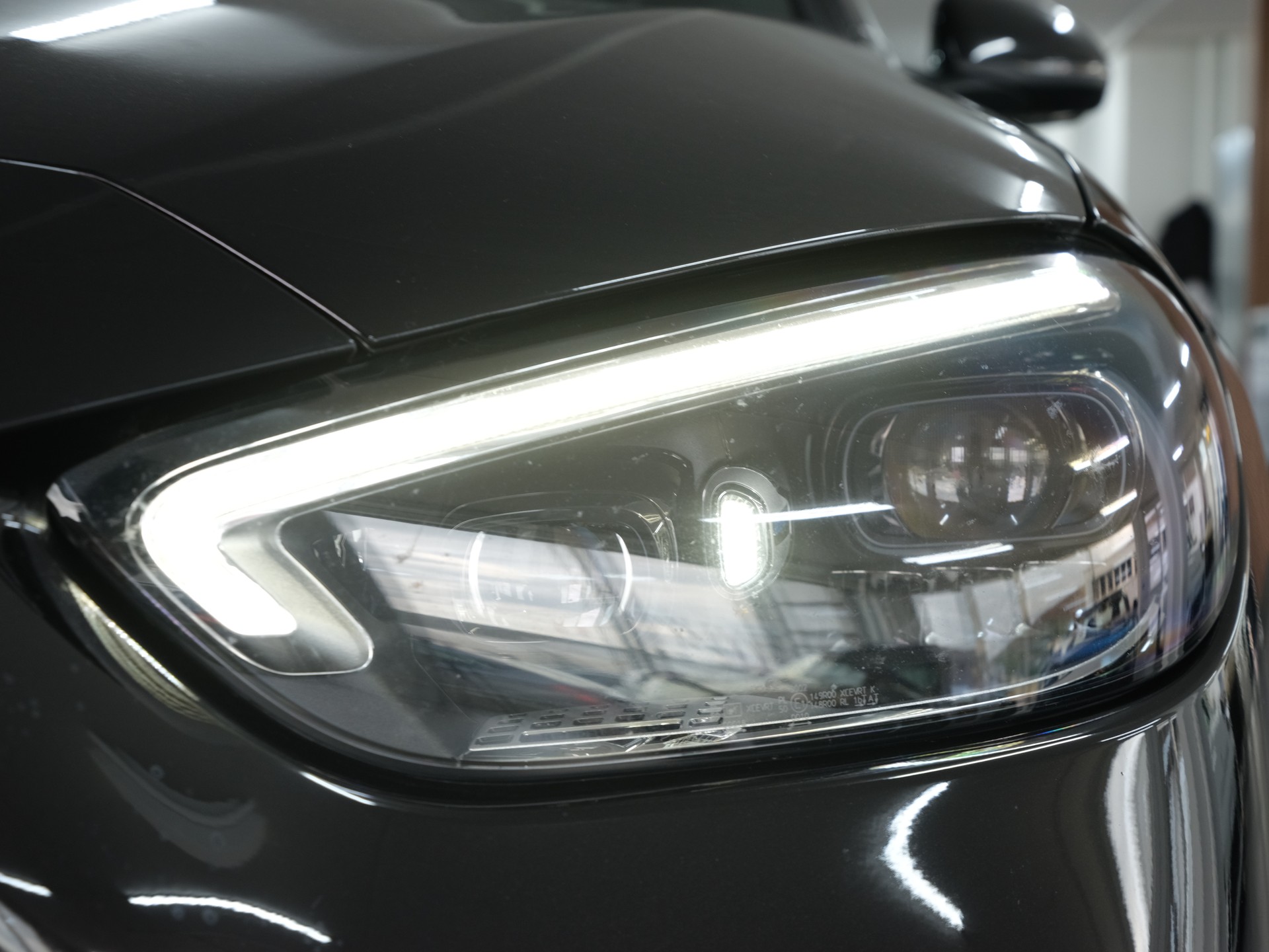 MERCEDES-BENZ C 300 4Matic AMG Line *Burmester* *Panorama* *360 Kamera*-image-12