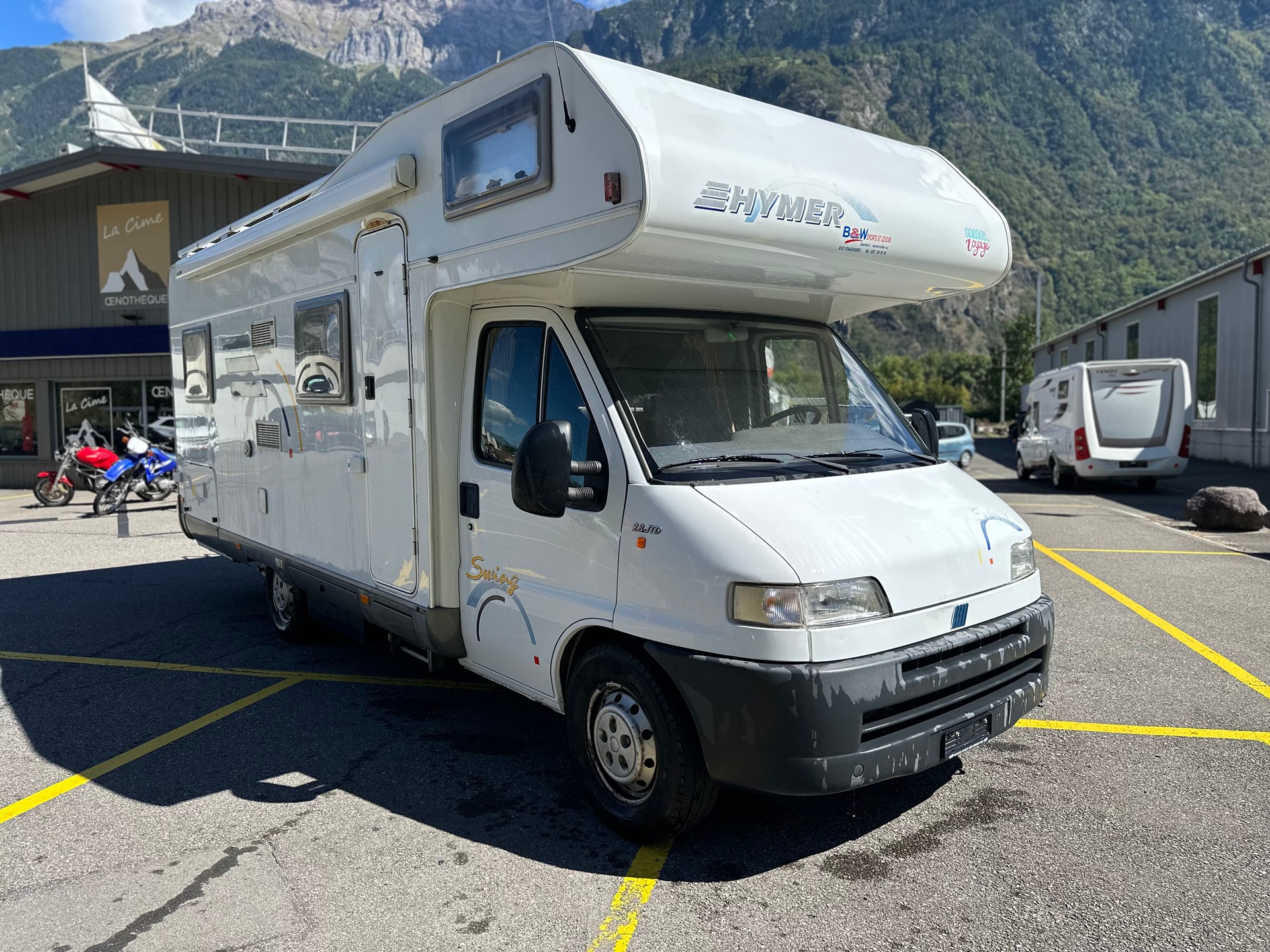FIAT 18 2.8 JTD 6 places-image-2