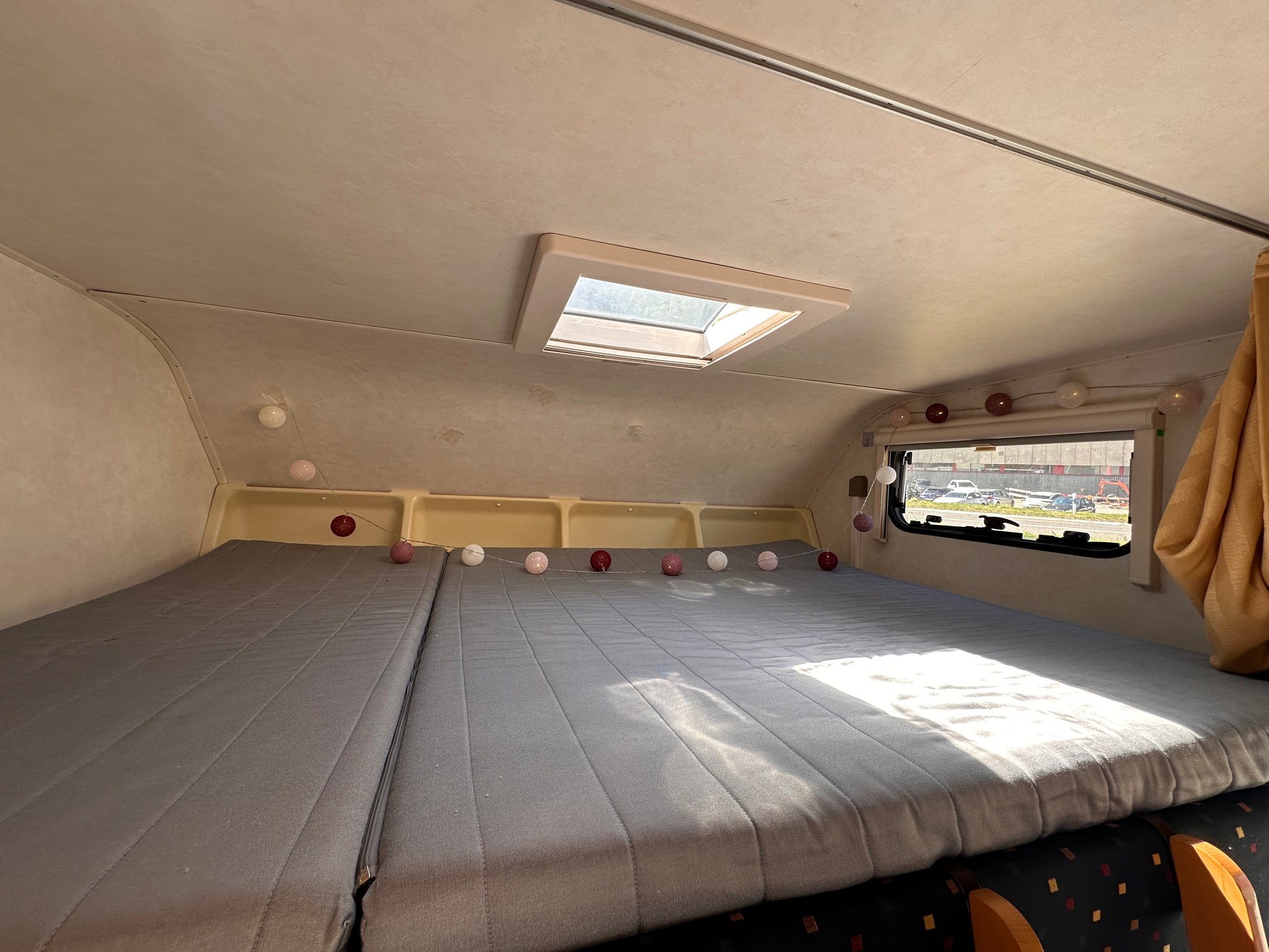 FIAT 18 2.8 JTD 6 places-image-9
