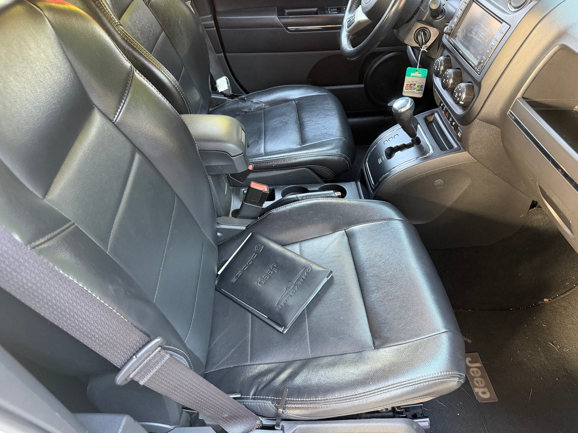 JEEP Compass 2.4 Limited CVT-image-9