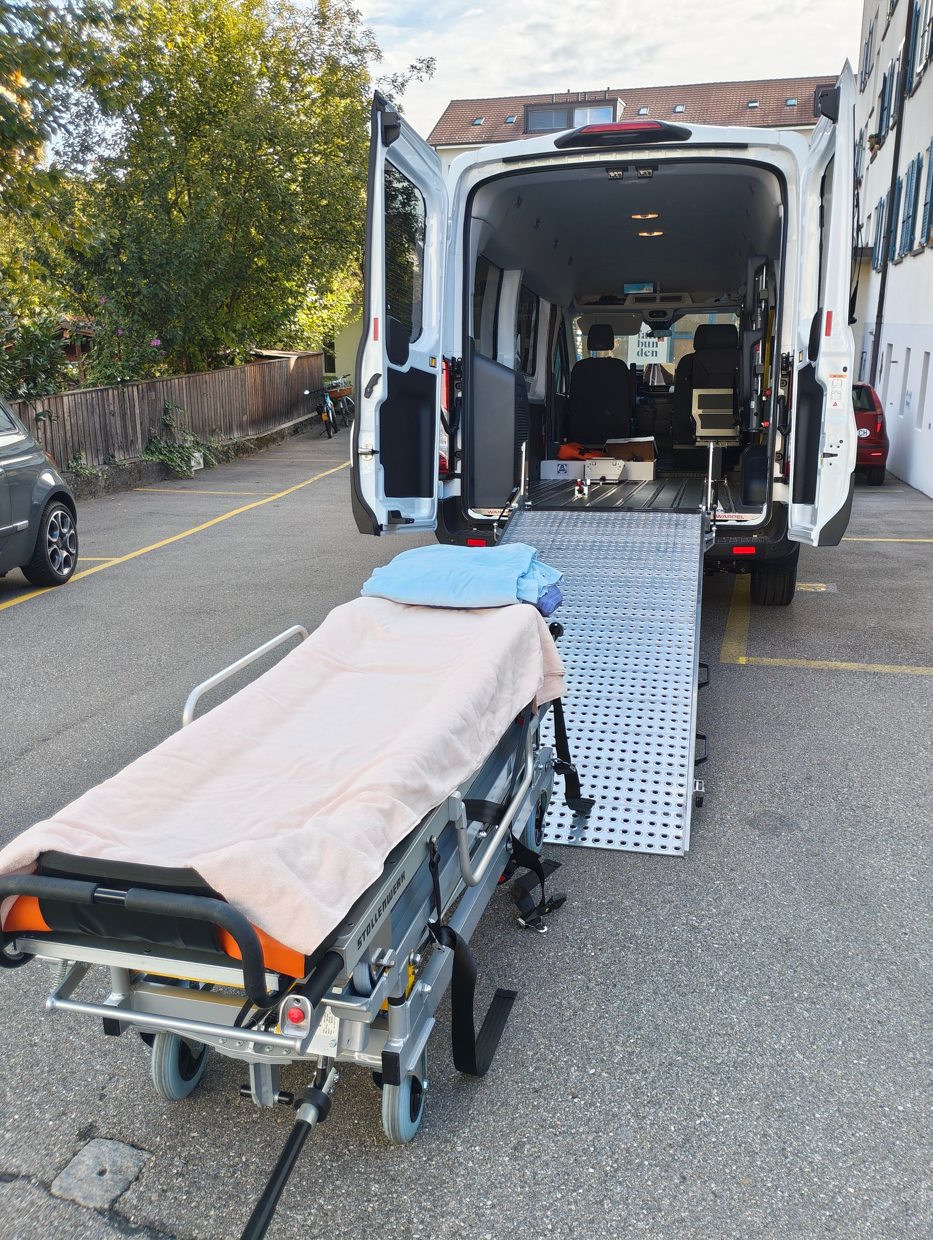 FORD Transit-image-0