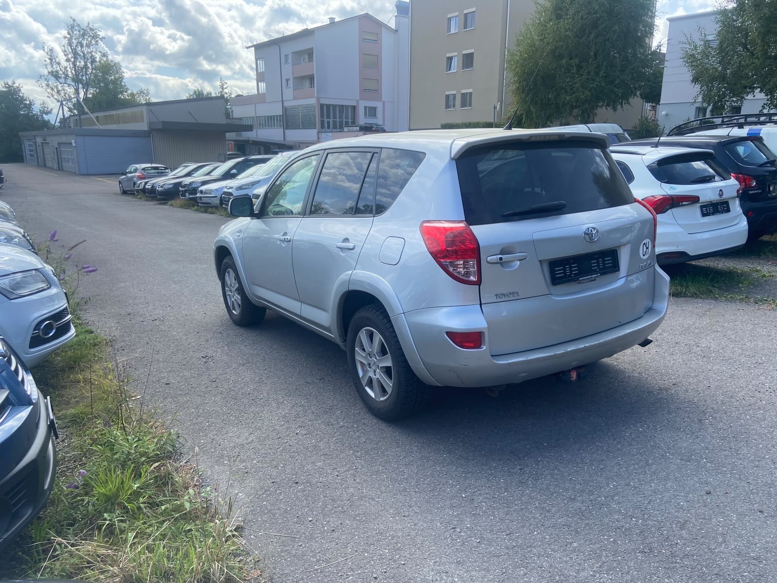 TOYOTA RAV-4 2.2D-4 D CleanPower Linea Sol-image-2
