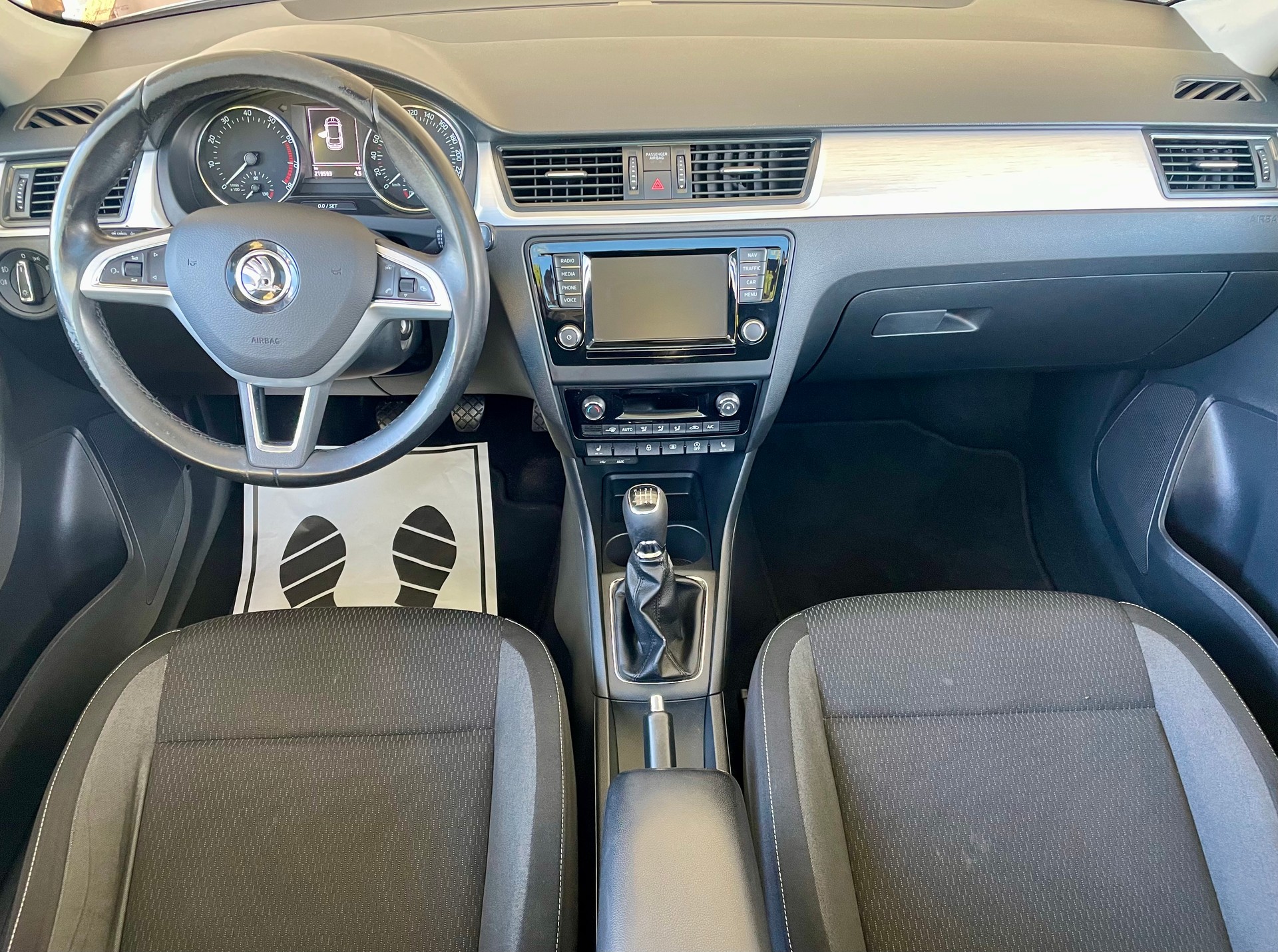 SKODA Rapid Spaceback 1.2 TSI Style-image-12