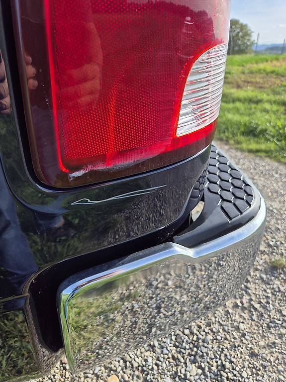 DODGE Ram-image-1