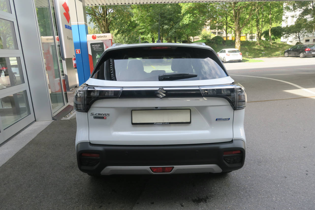 SUZUKI S-Cross 1.4 T Piz Sulai Top Hybrid 4x4-image-2