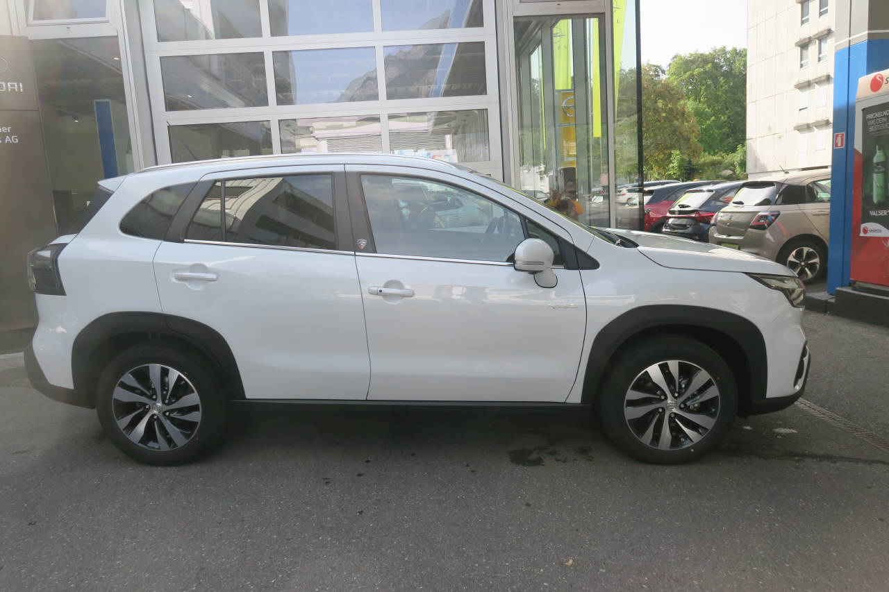 SUZUKI S-Cross 1.4 T Piz Sulai Top Hybrid 4x4-image-1