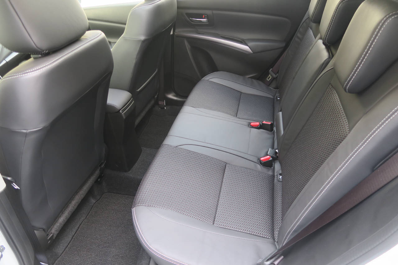 SUZUKI S-Cross 1.4 T Piz Sulai Top Hybrid 4x4-image-14