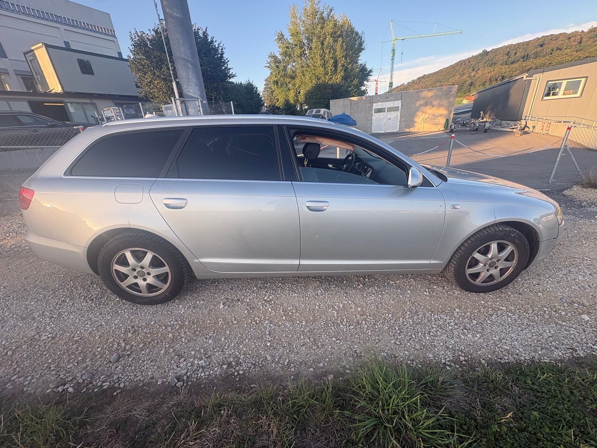 AUDI A6 Avant 3.0 V6 TDI quattro-image-3
