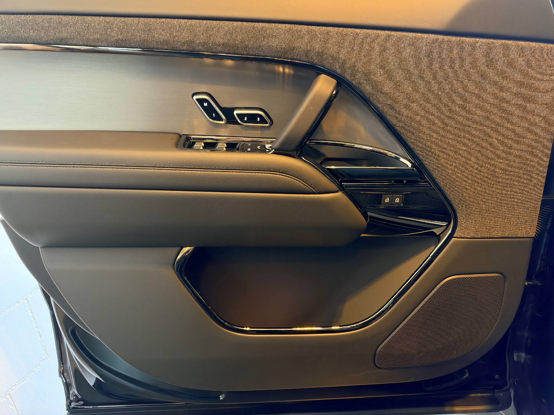 LAND ROVER Range Rover Sport 3.0 I6 P460e SE Dynamic-image-14