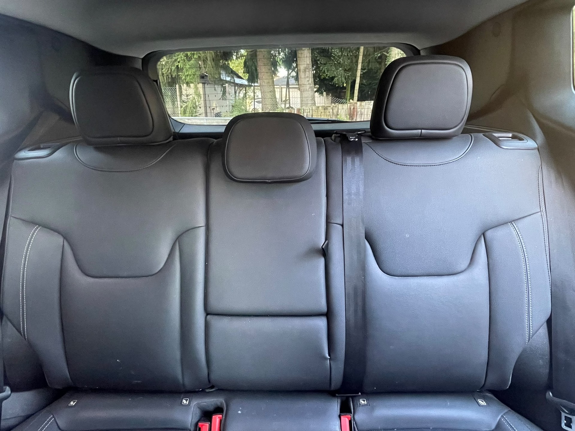 JEEP Renegade 1.3 Turbo Limited AWD-image-13