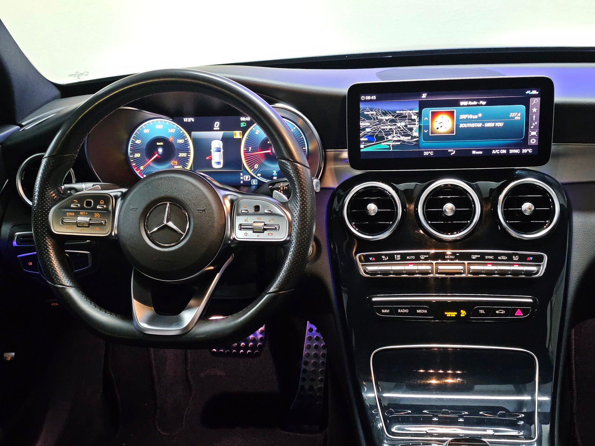MERCEDES-BENZ C 220 d Swiss Star AMG Line 4Matic 9G-Tronic-image-14
