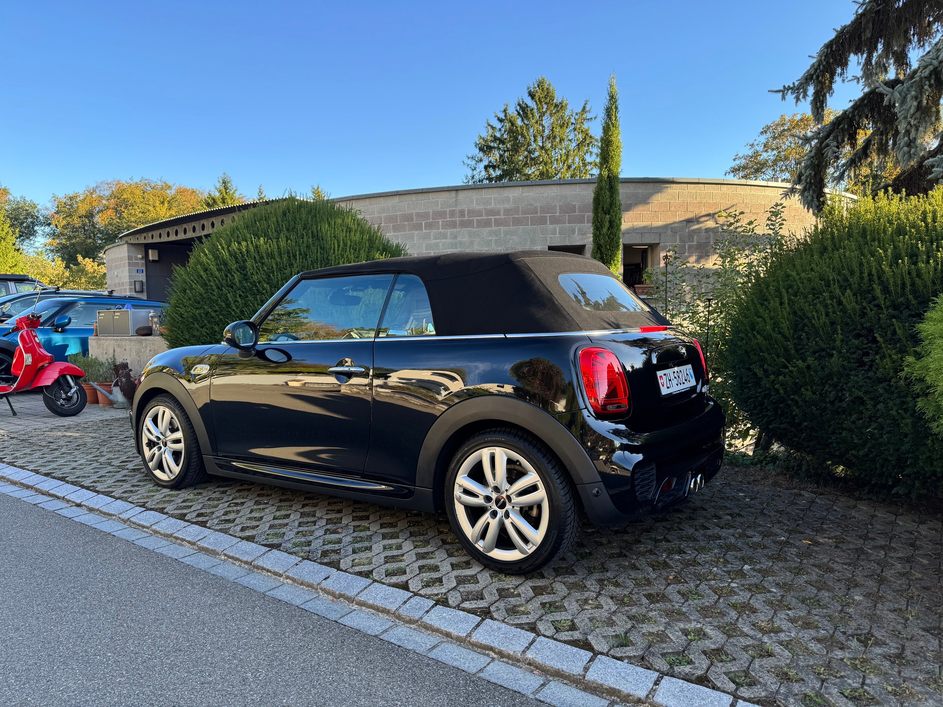 MINI 2.0i Cooper S SDKG-image-1