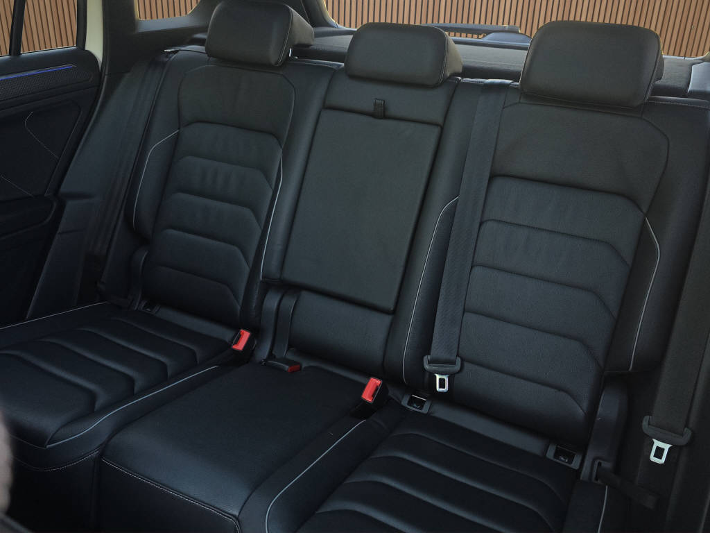 VW Tiguan 2.0 TDI SCR R-Line DSG-image-17
