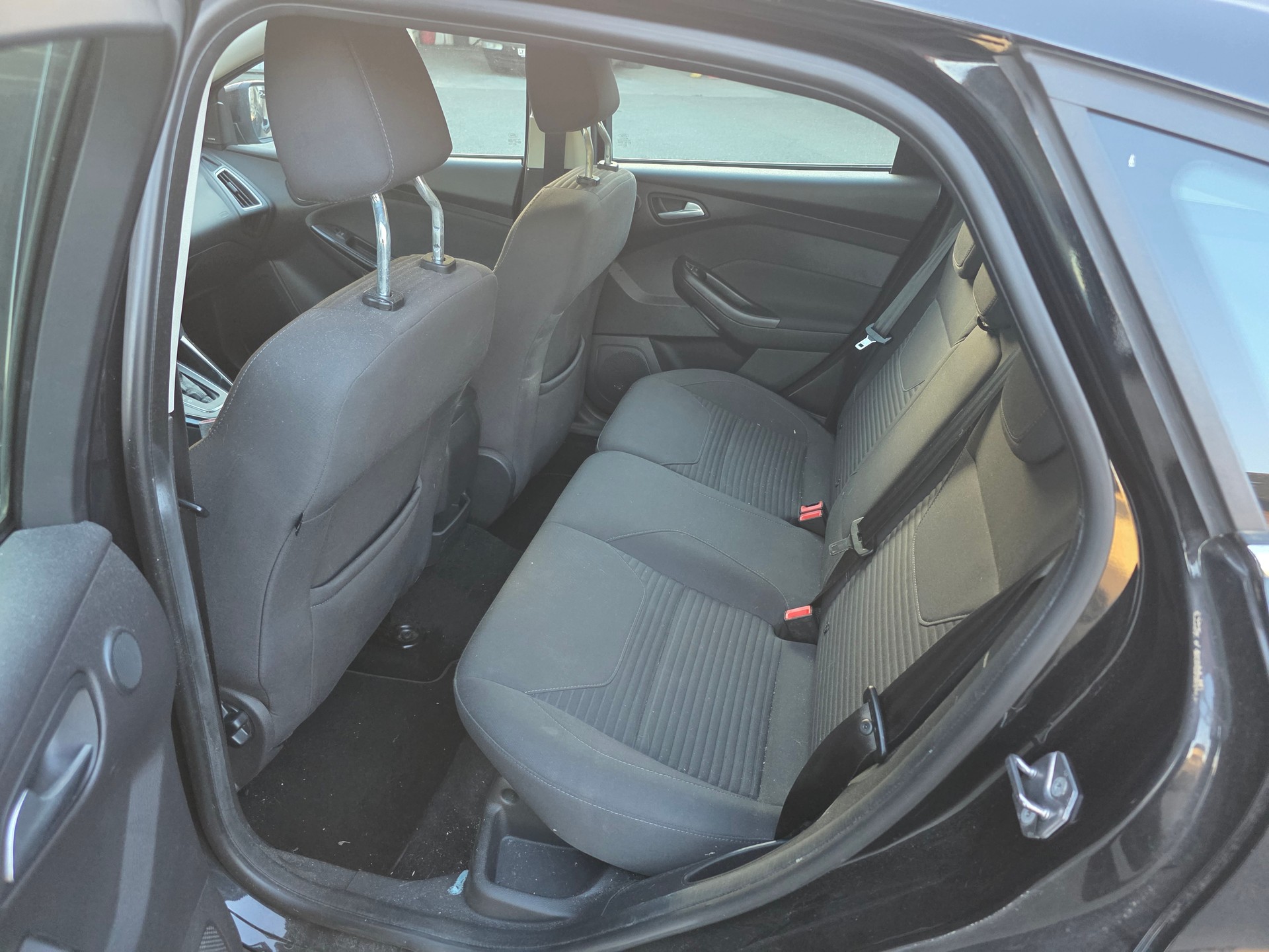 FORD Focus 2.0 TDCi Titanium Powershift-image-9