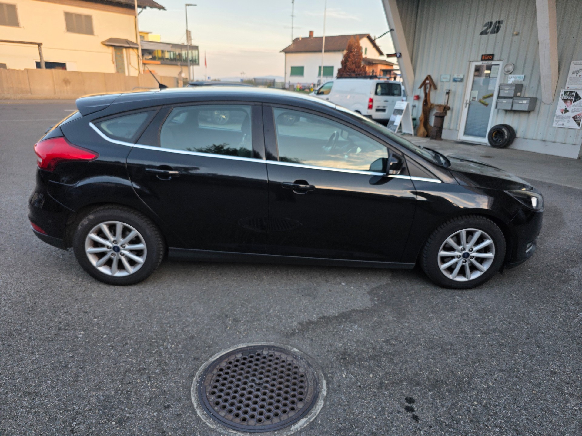 FORD Focus 2.0 TDCi Titanium Powershift-image-4