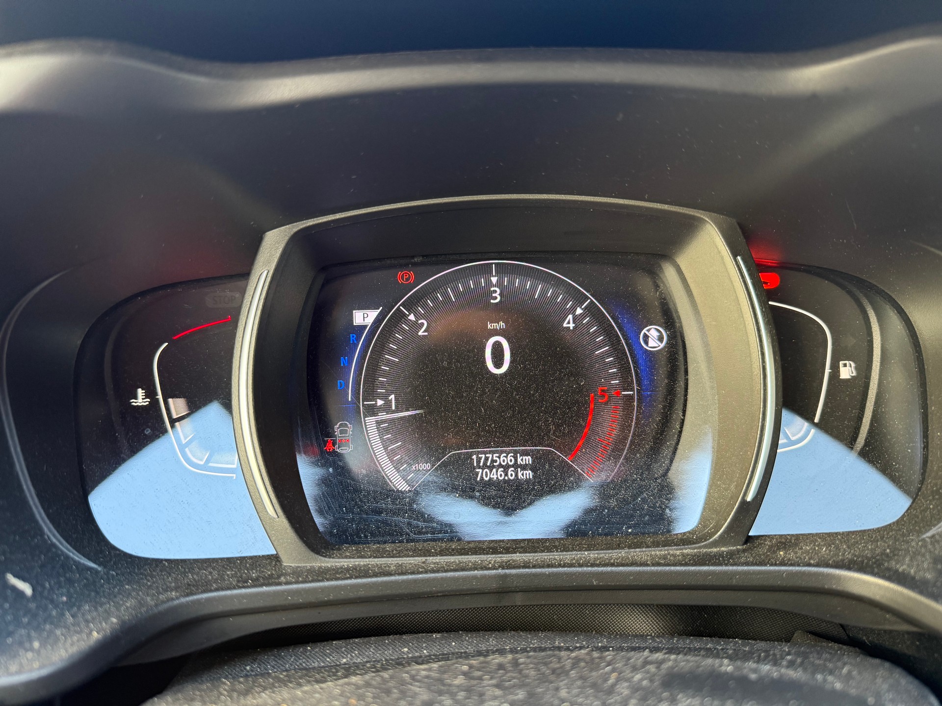 RENAULT Kadjar 1.5 Blue dCI Business EDC-image-11