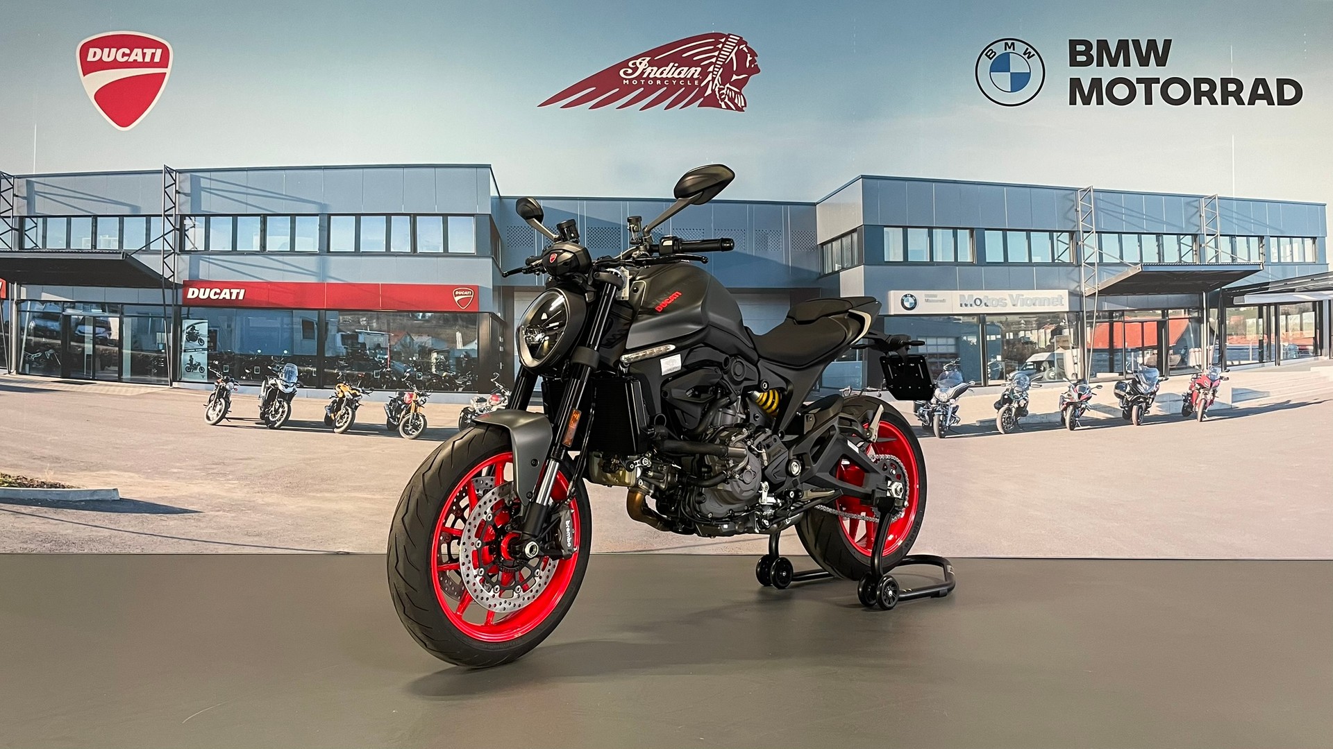 DUCATI Monster + 937-showroom-element-2