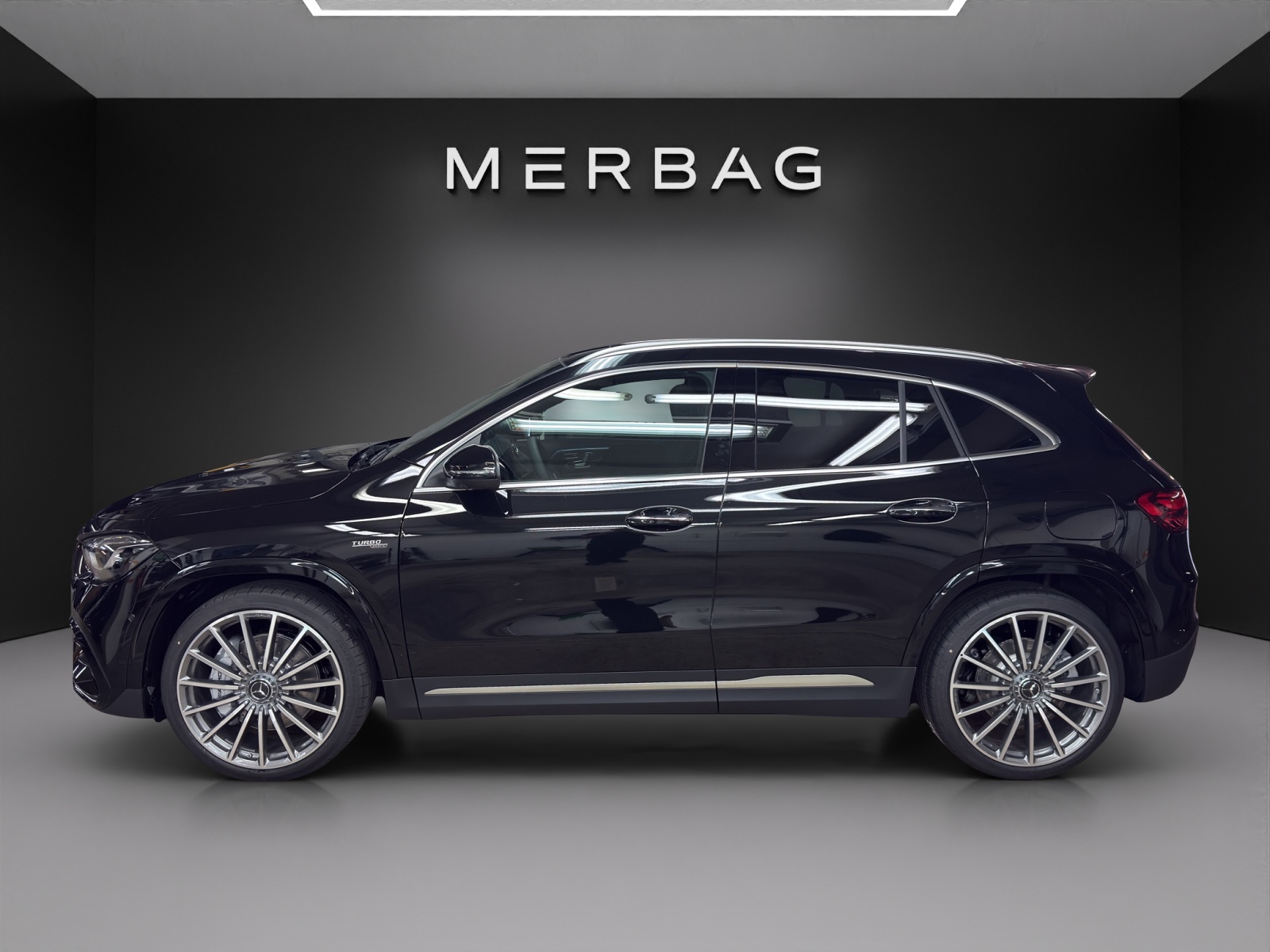 MERCEDES-BENZ GLA AMG 35 4Matic 8G-DCT-image-1