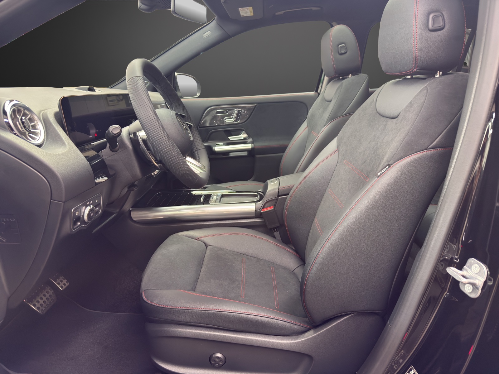 MERCEDES-BENZ GLA AMG 35 4Matic 8G-DCT-image-9