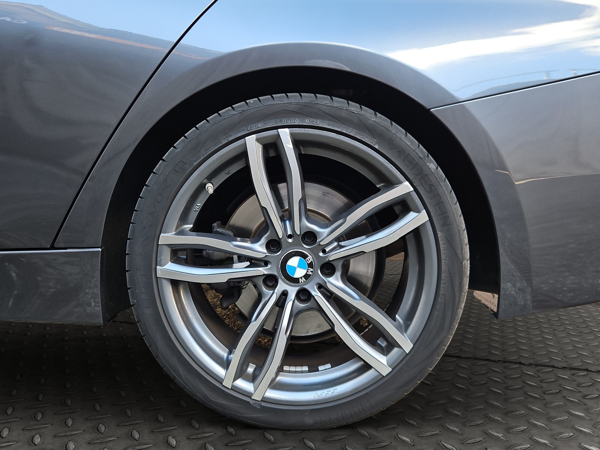BMW 335i xDrive Touring Sport Line Steptronic-image-12